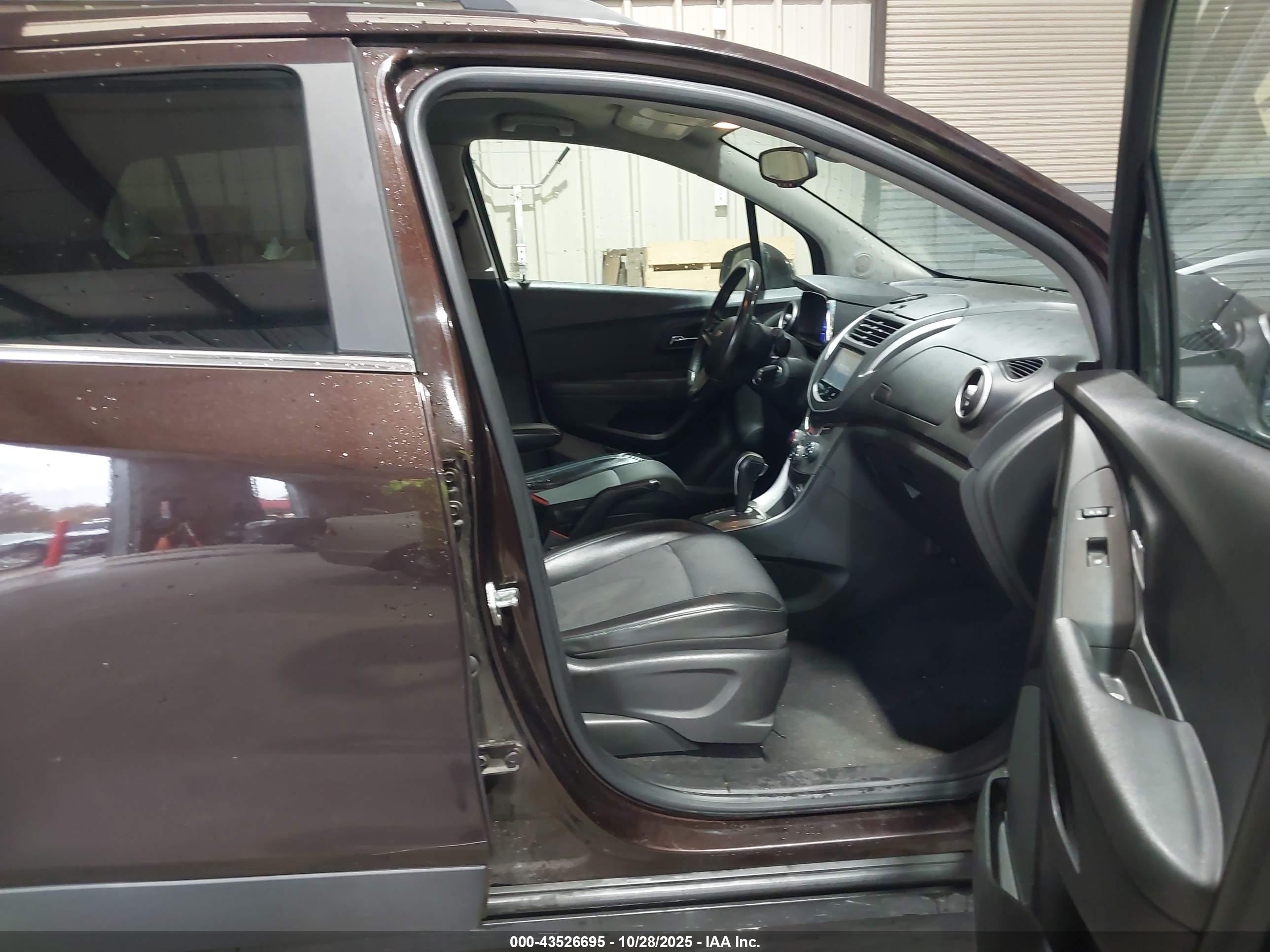 CHEVROLET TRAX image 5
