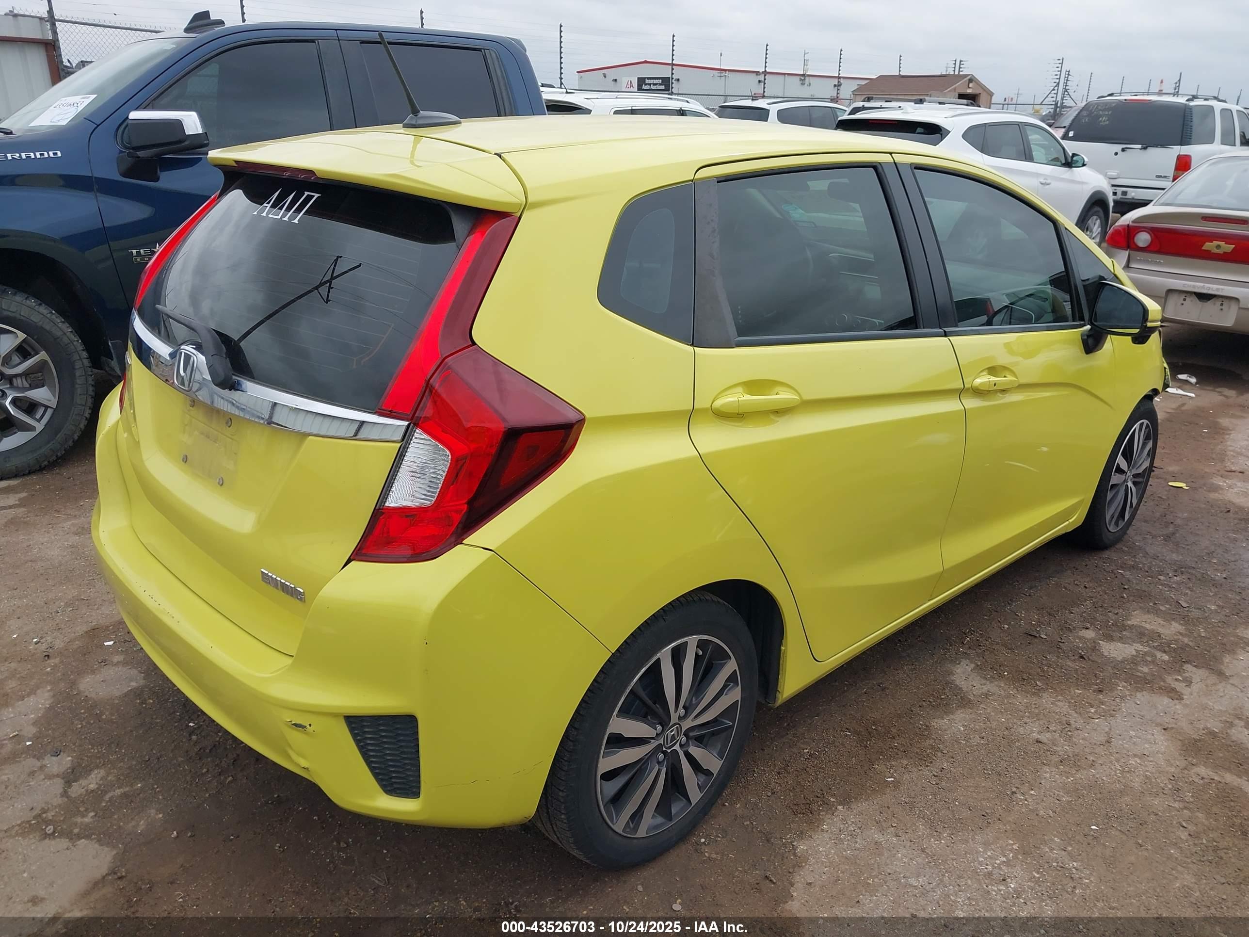 HONDA FIT image 4