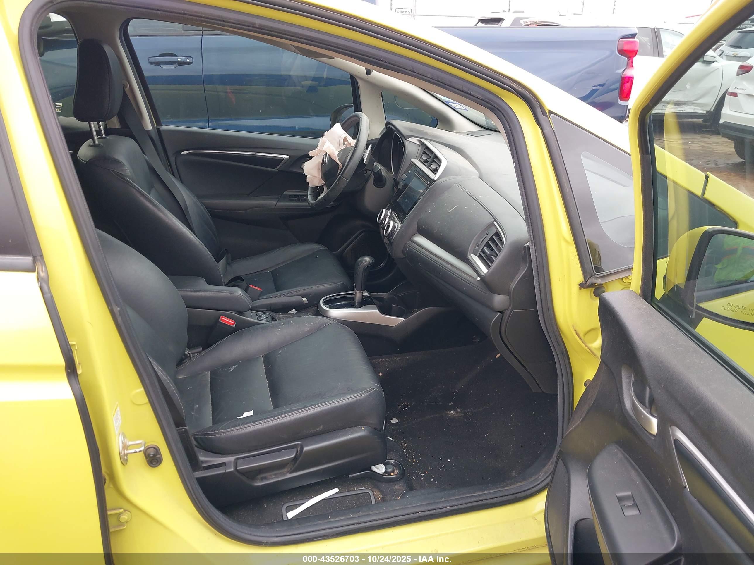 HONDA FIT image 5