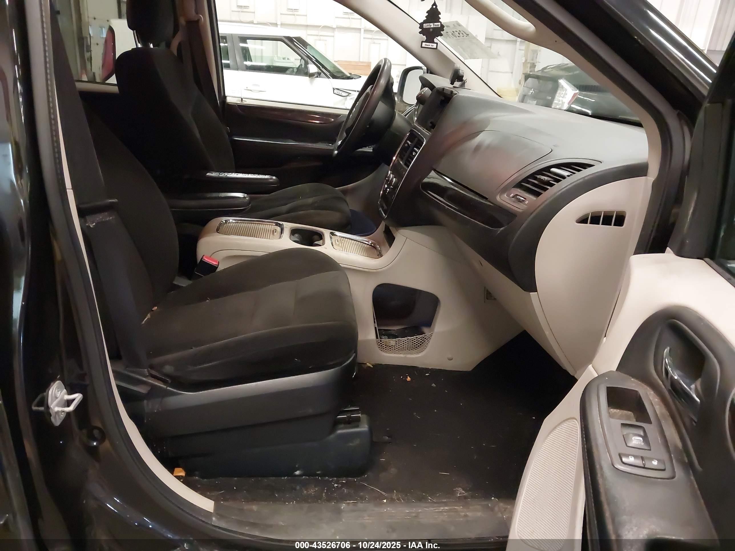DODGE GRAND image 5
