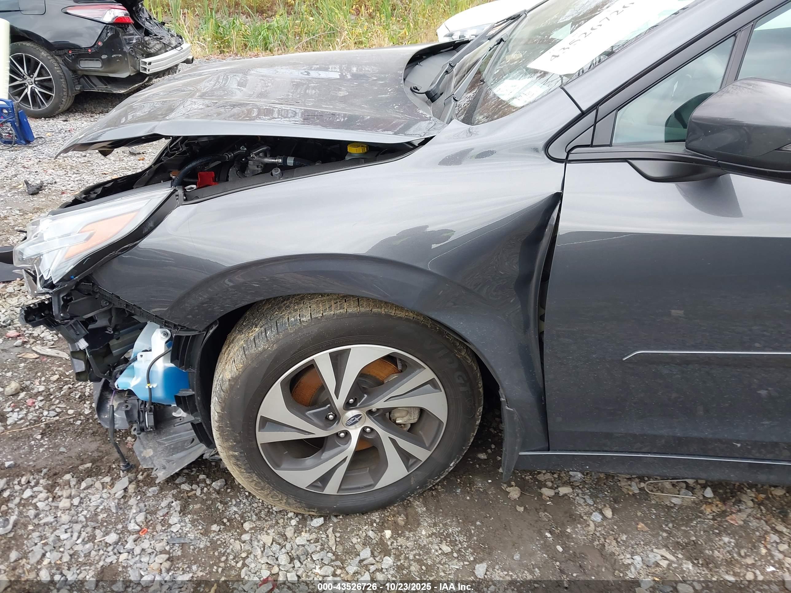 SUBARU LEGACY image 6