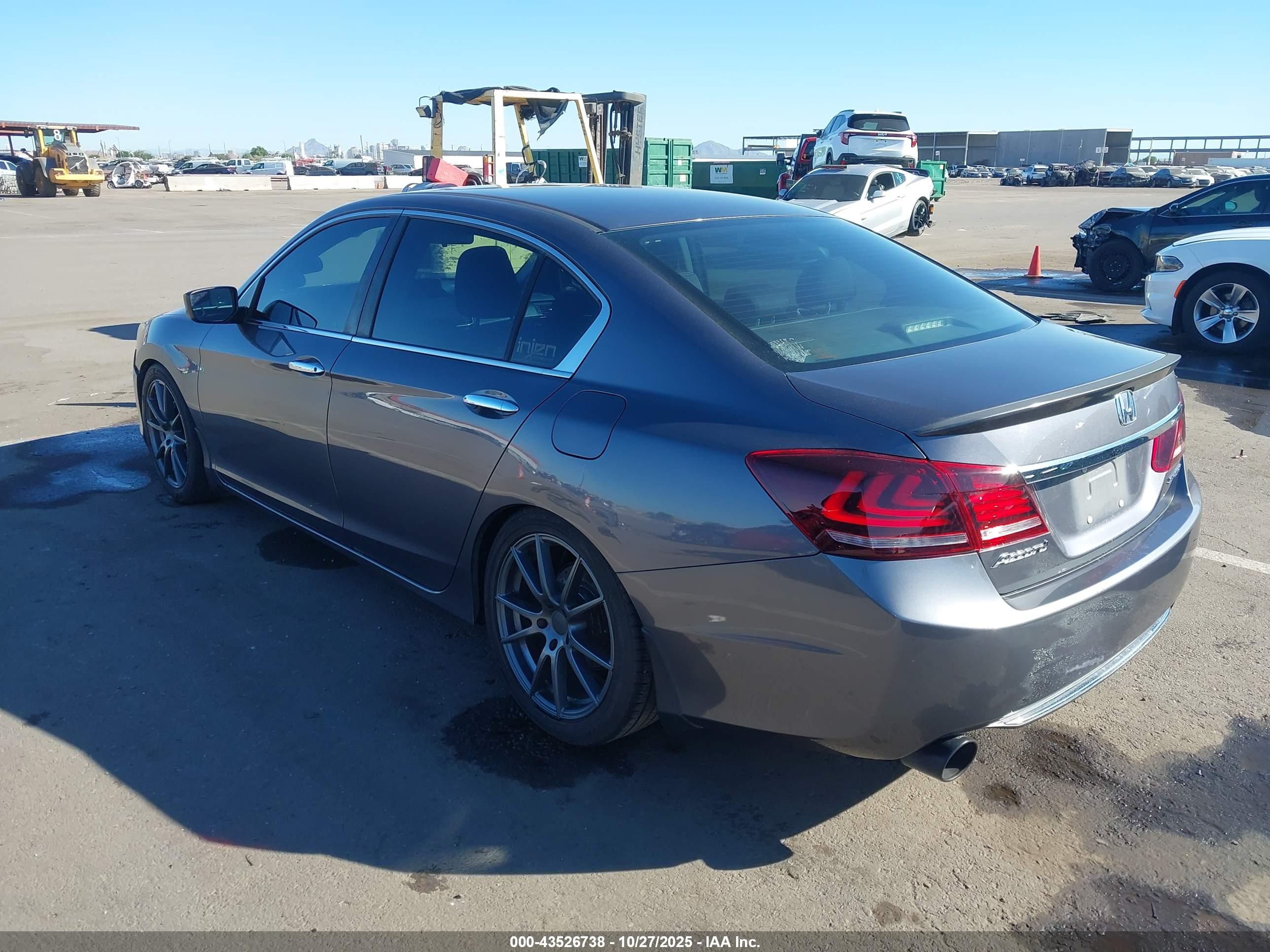 HONDA ACCORD image 3