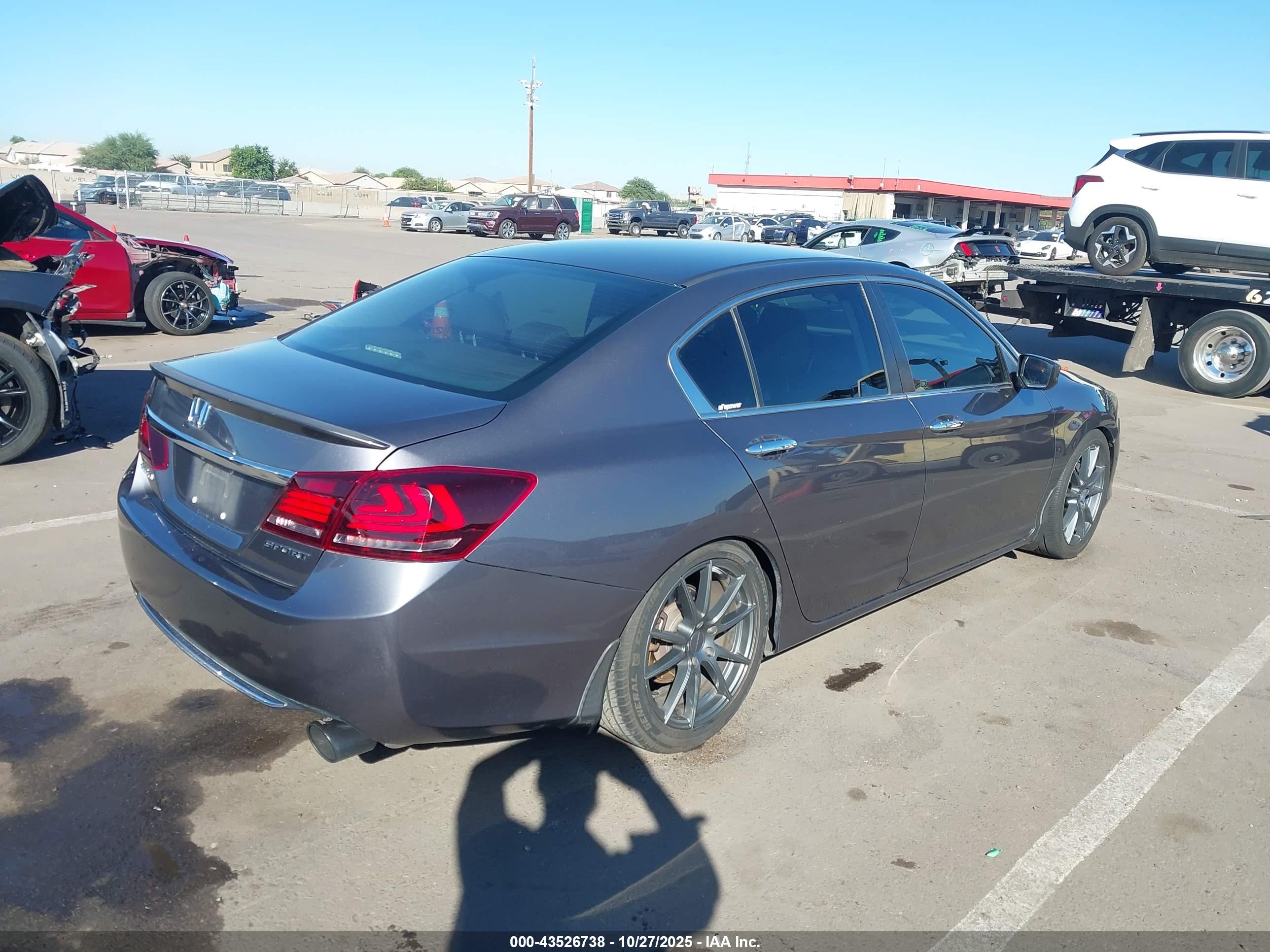 HONDA ACCORD image 4
