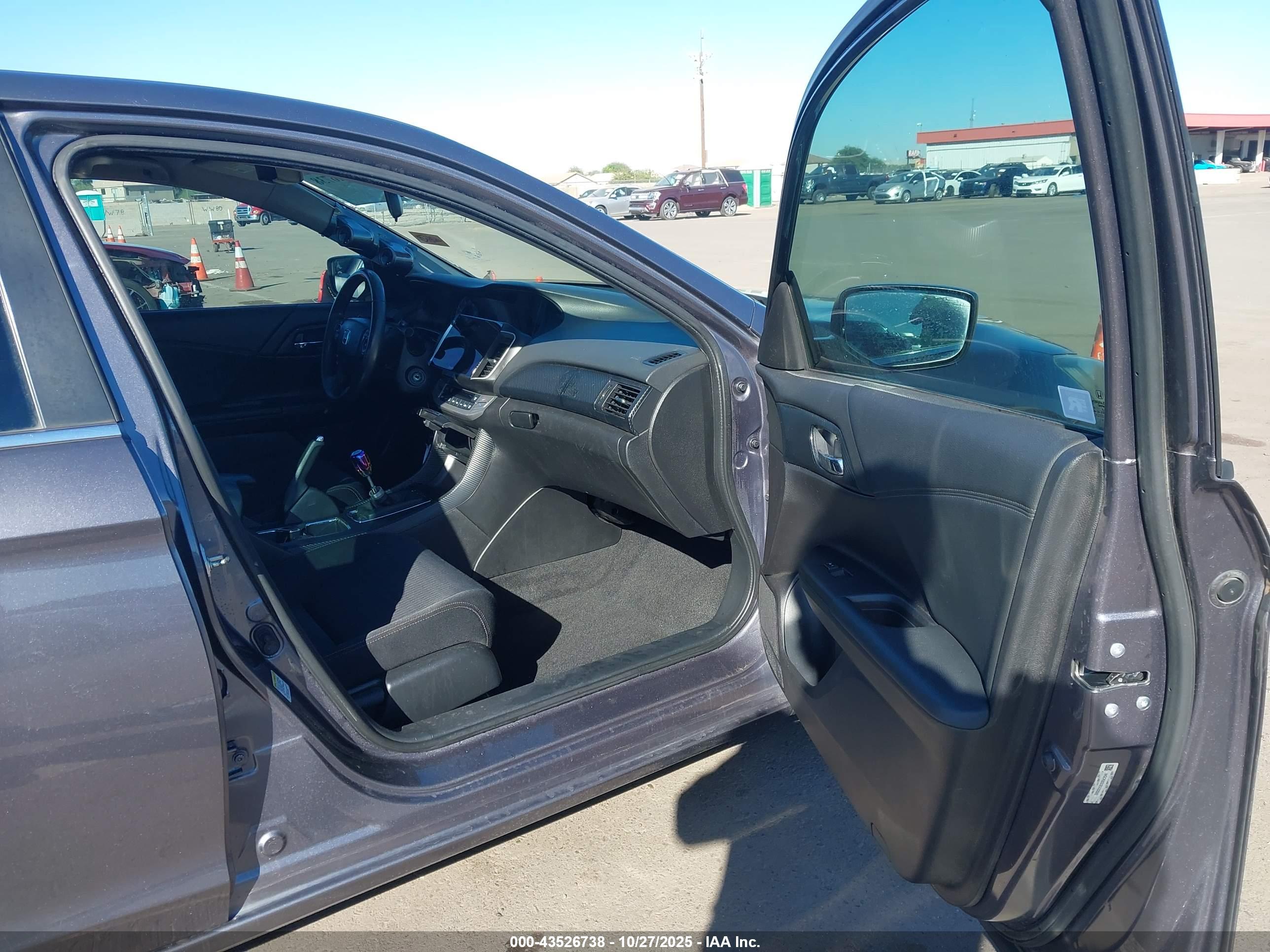HONDA ACCORD image 5