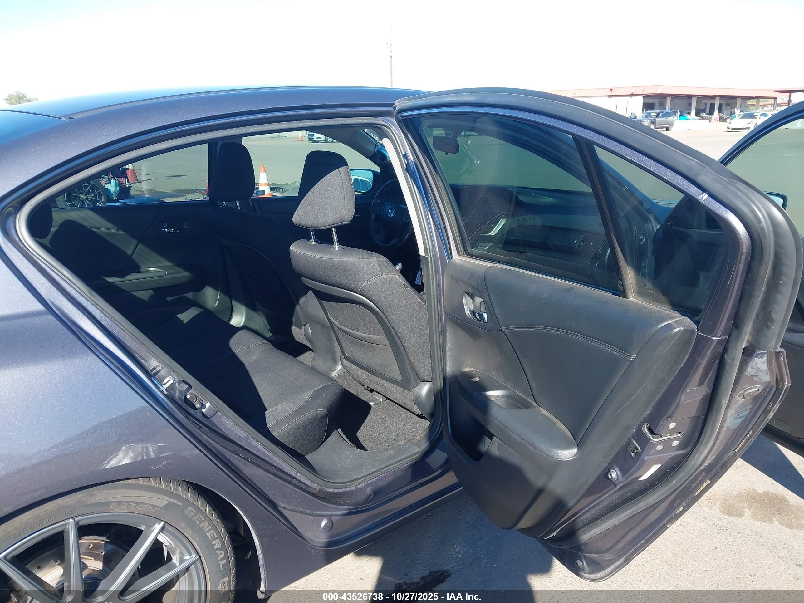 HONDA ACCORD image 8