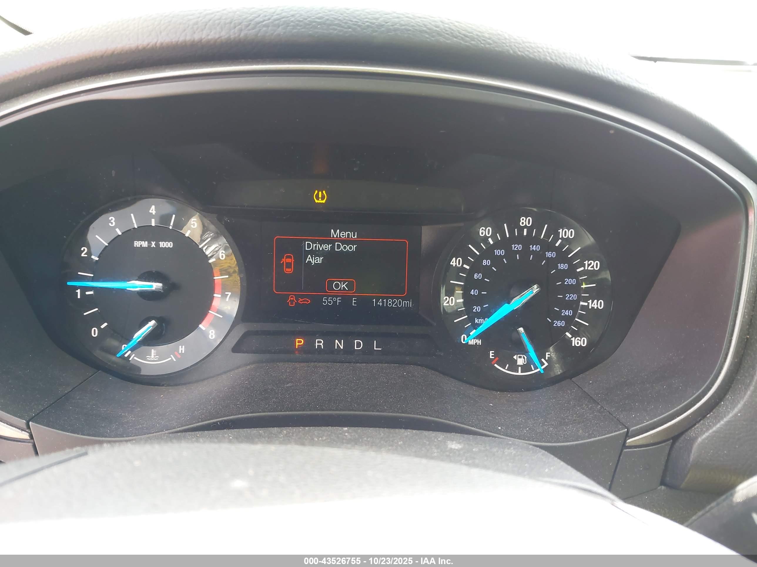 FORD FUSION image 7