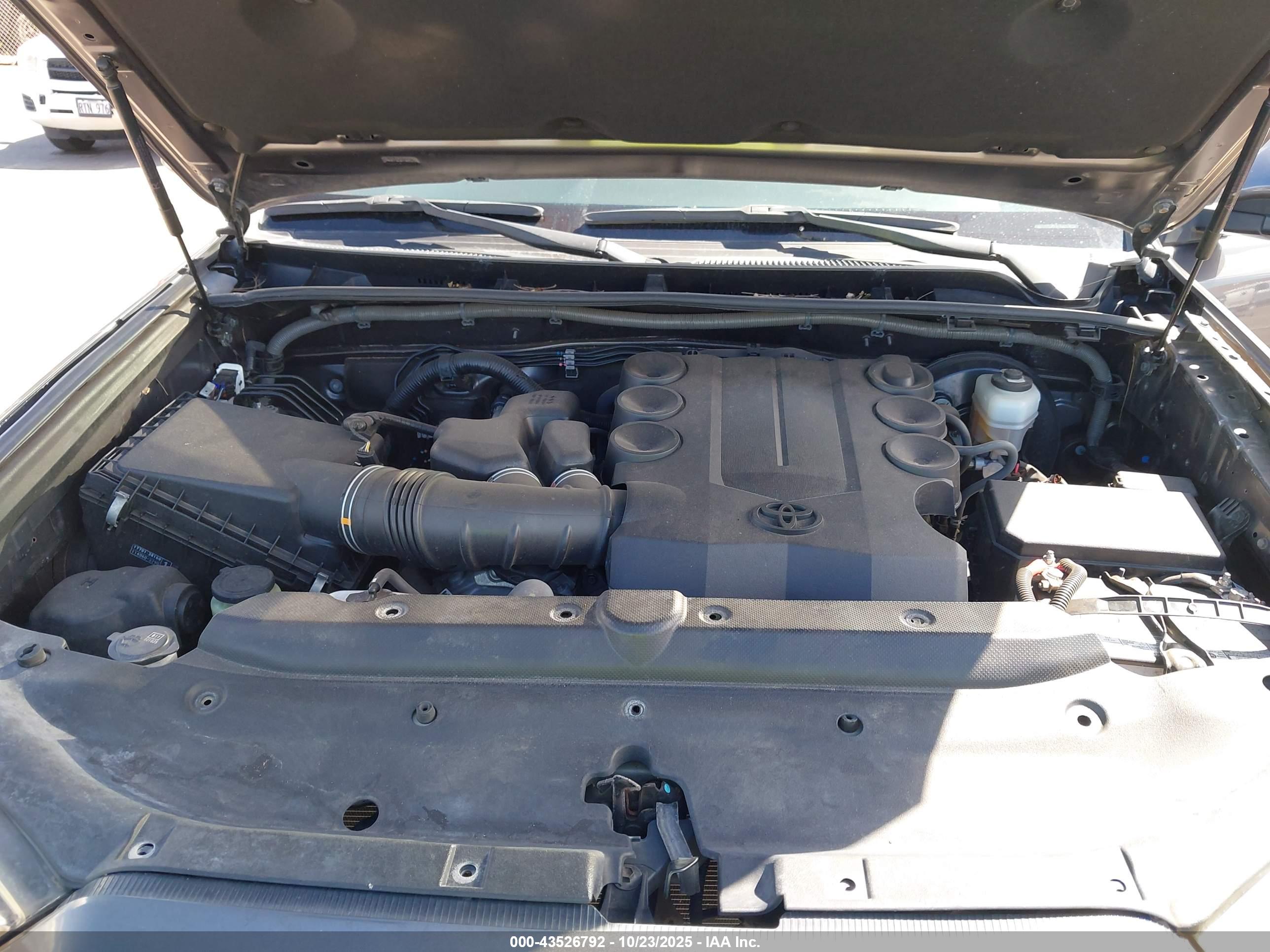 TOYOTA 4RUNNER image 10