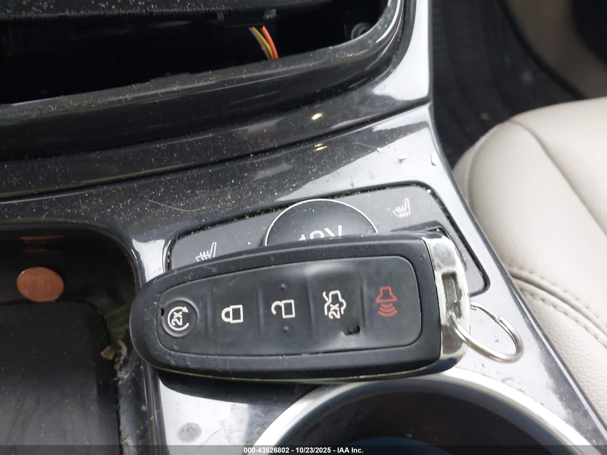 FORD ESCAPE image 11