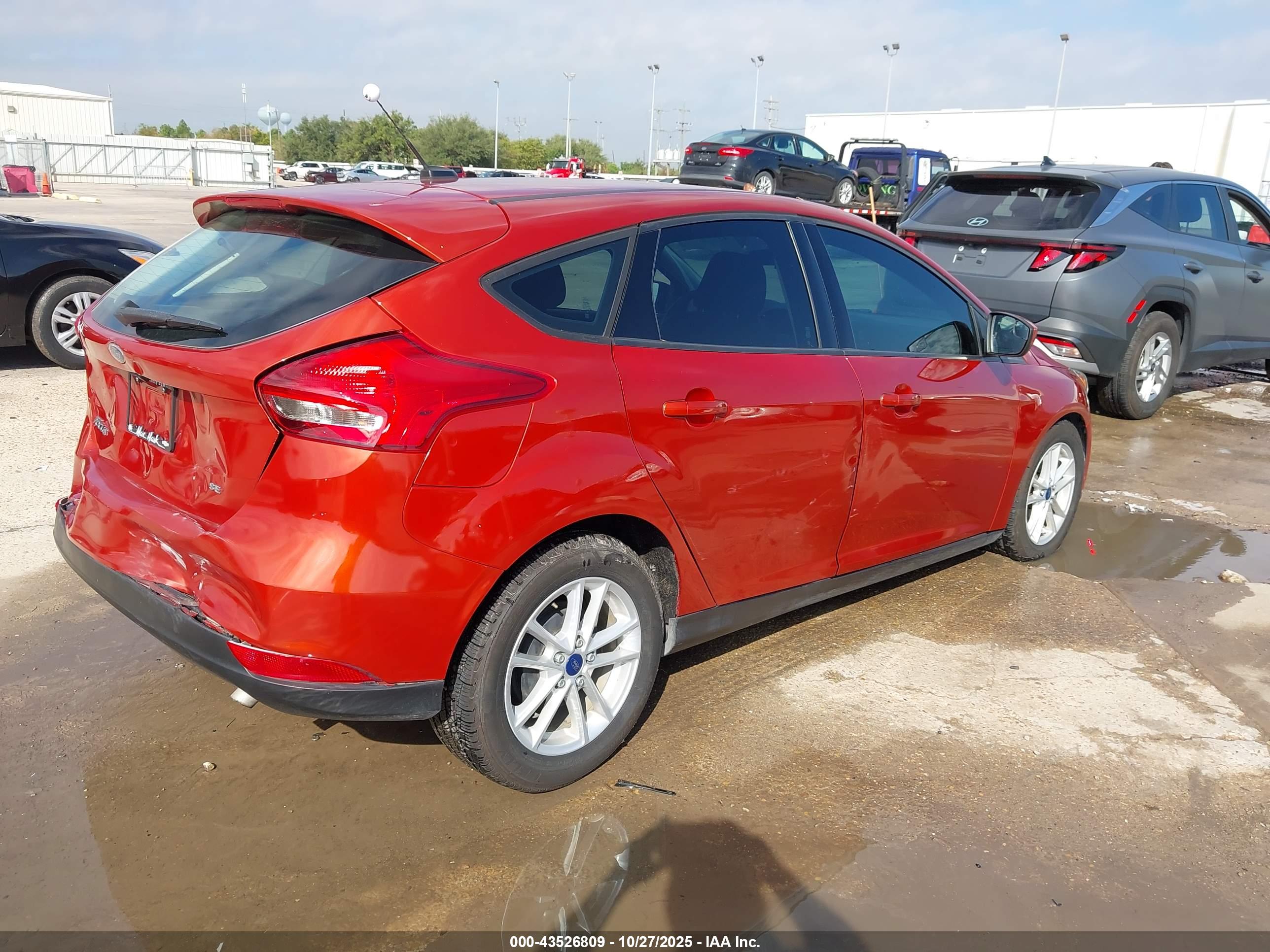 FORD FOCUS image 4