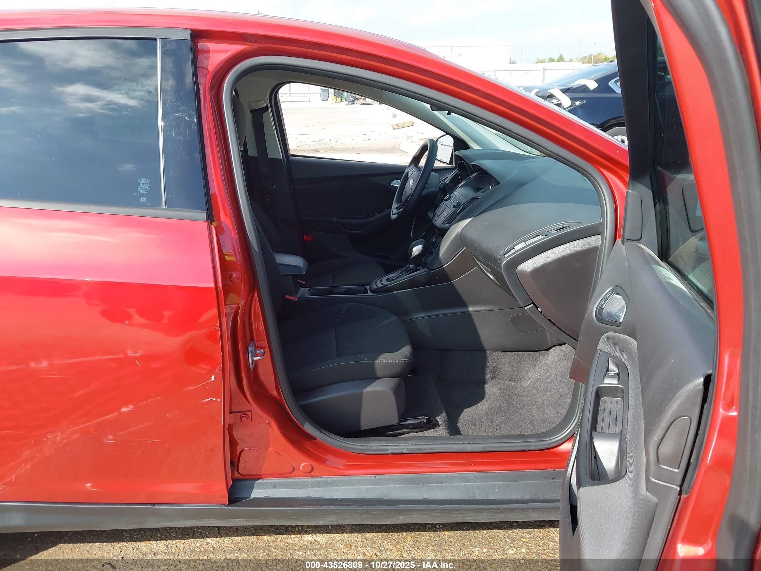 FORD FOCUS image 5