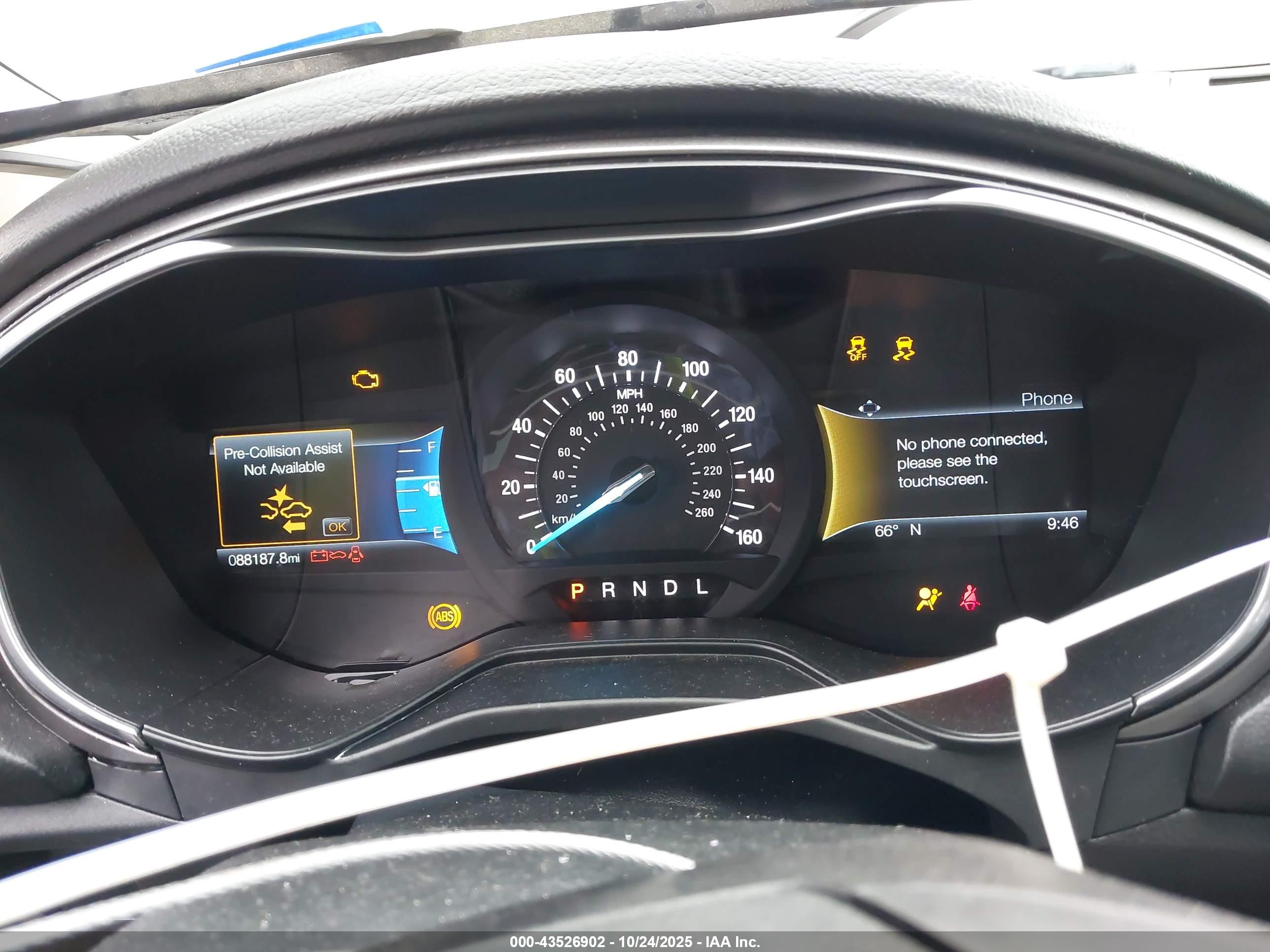 FORD FUSION image 7