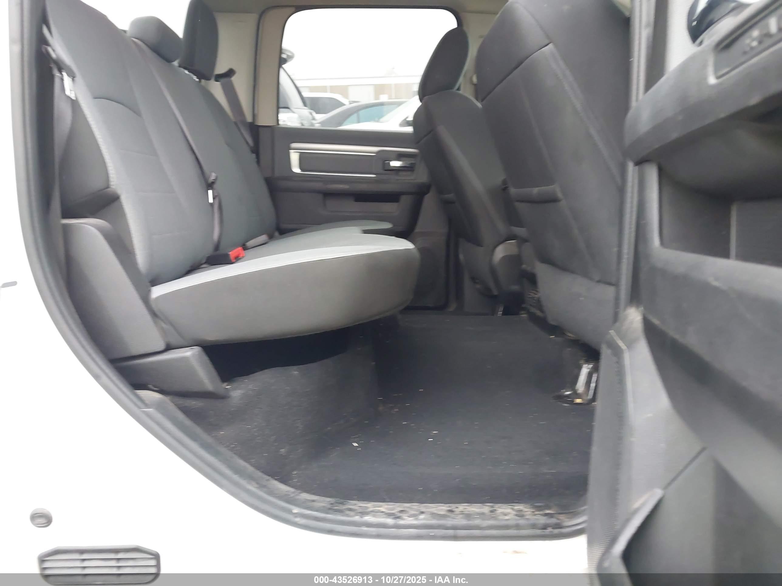 RAM 1500 image 8