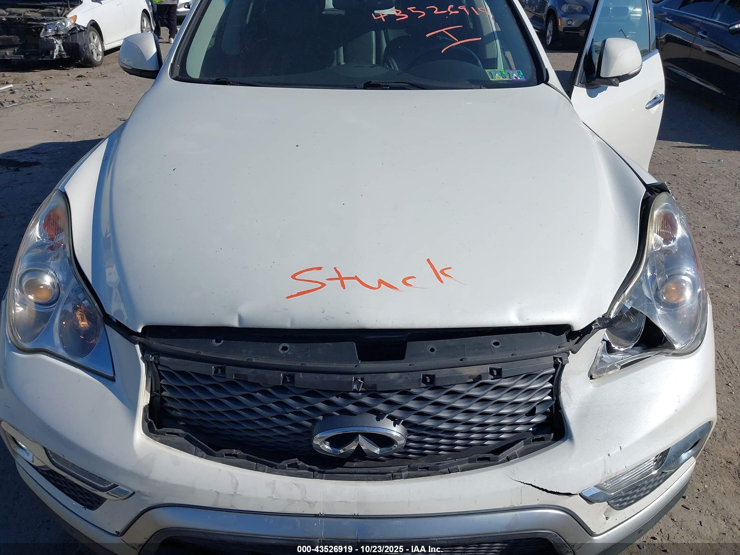 INFINITI QX50 image 10