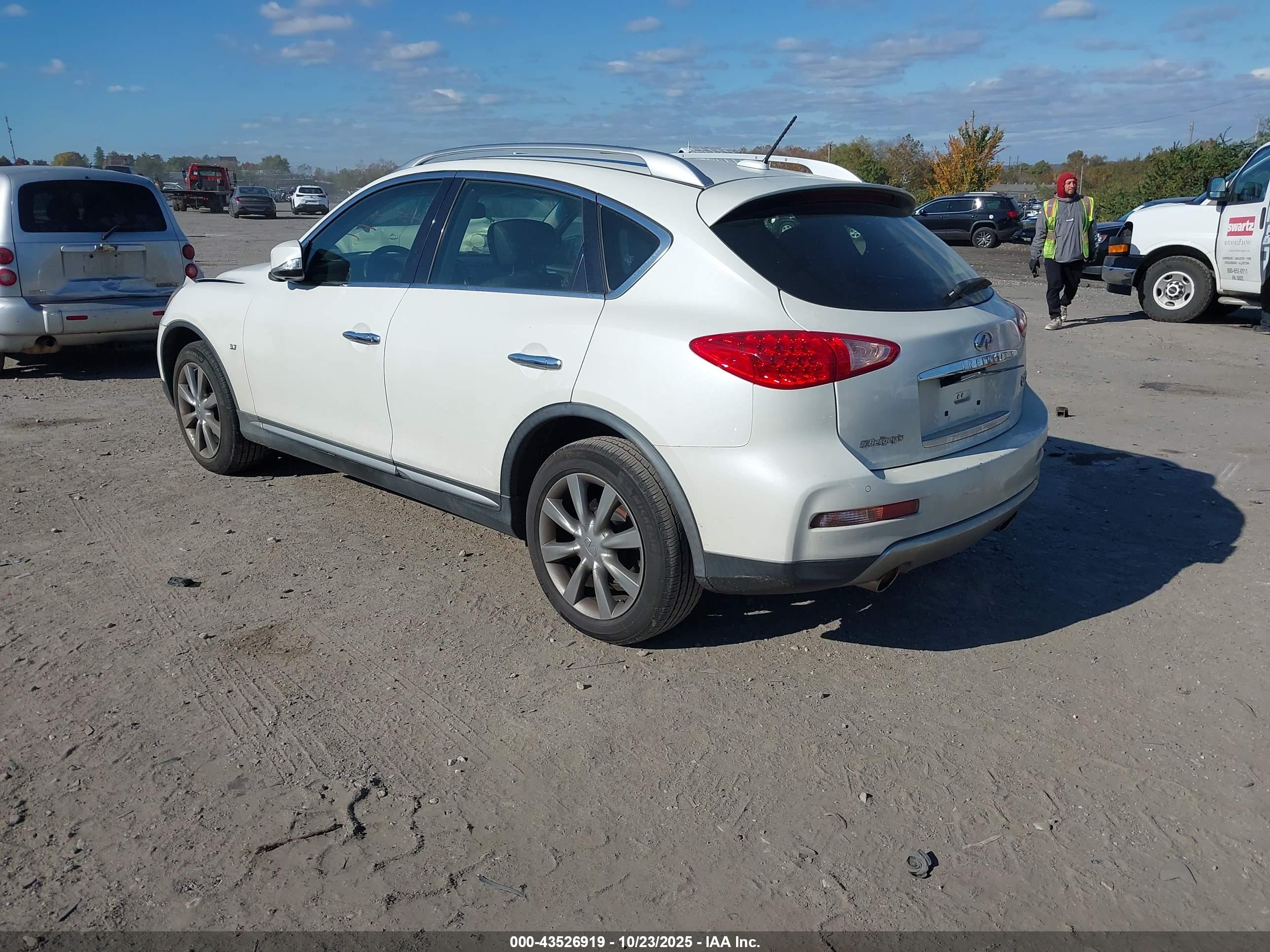 INFINITI QX50 image 3