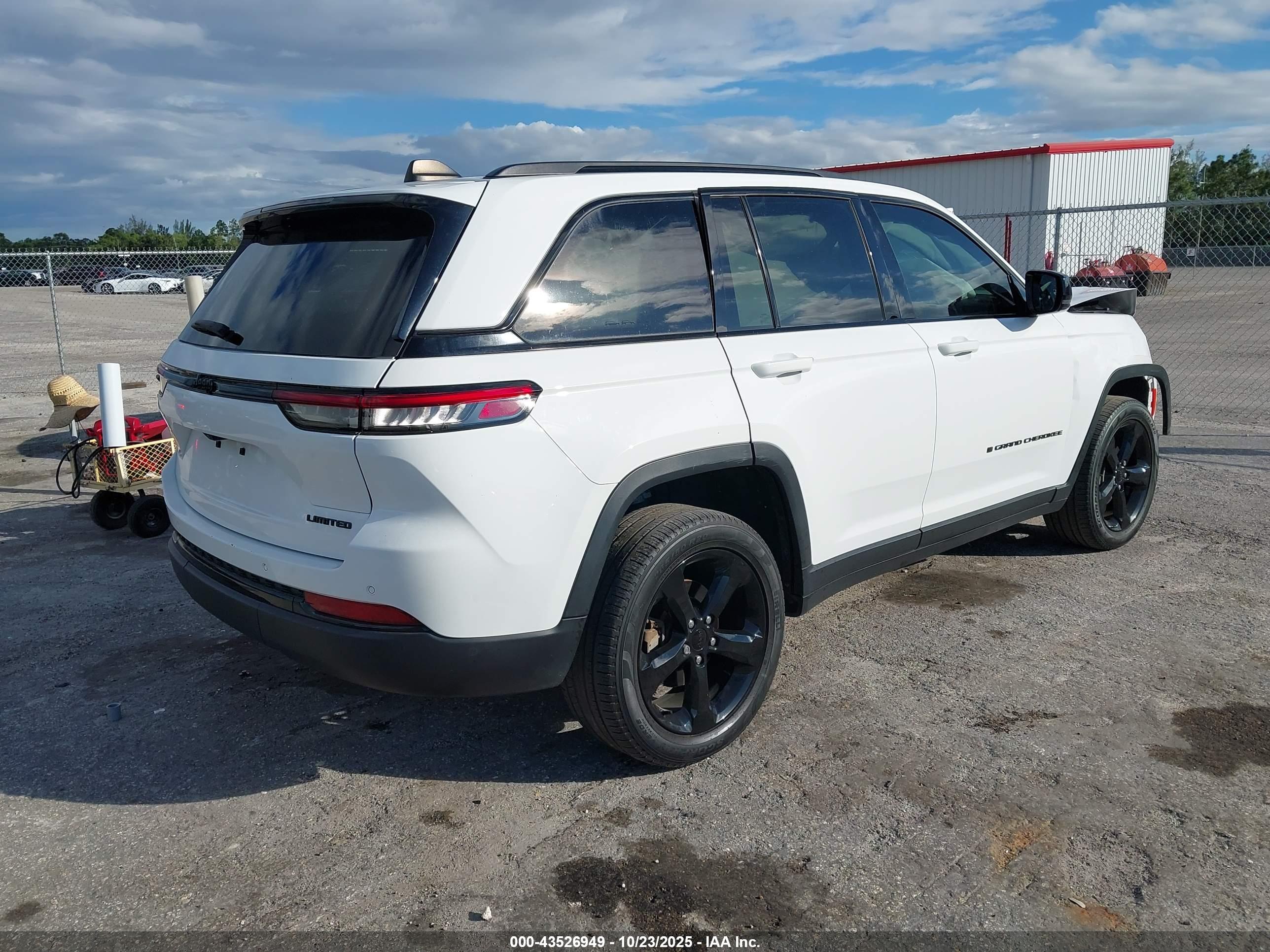 JEEP GRAND image 4