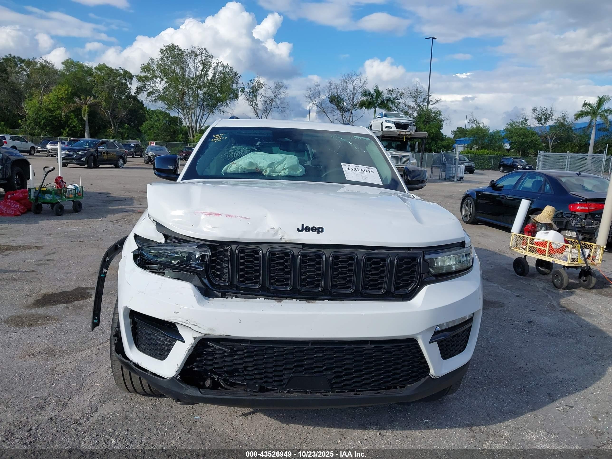 JEEP GRAND image 6