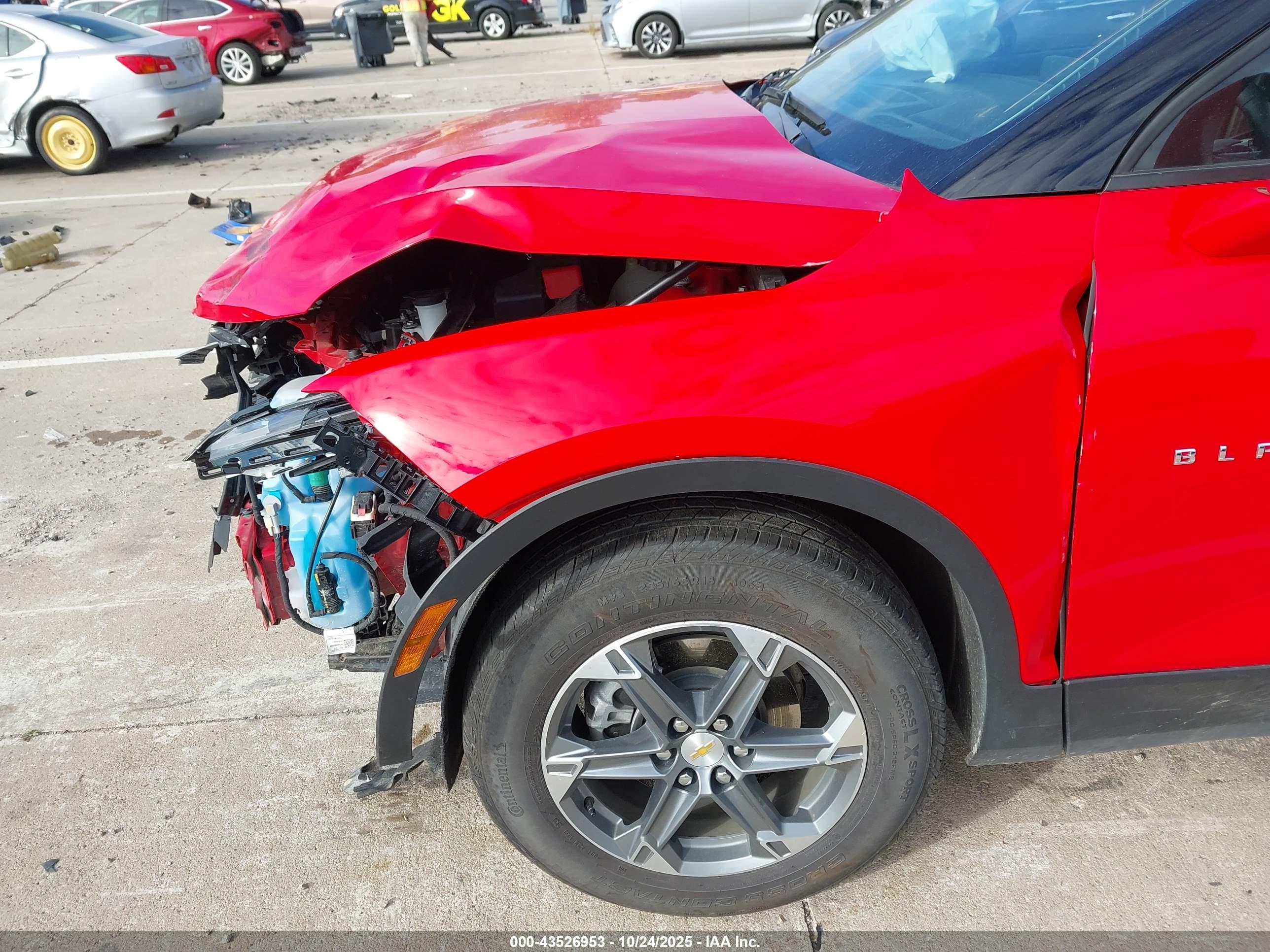 CHEVROLET BLAZER image 6