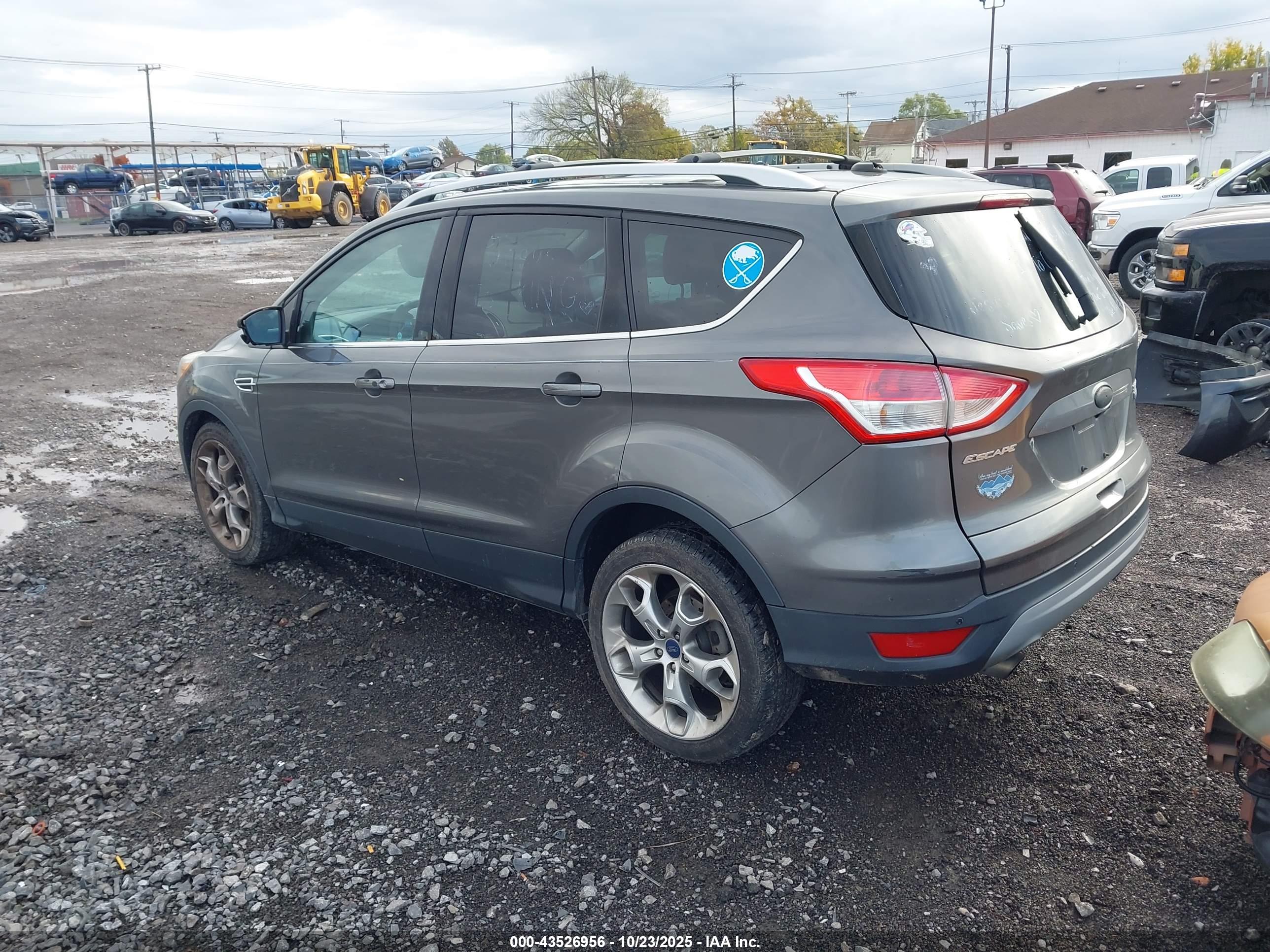 FORD ESCAPE image 3