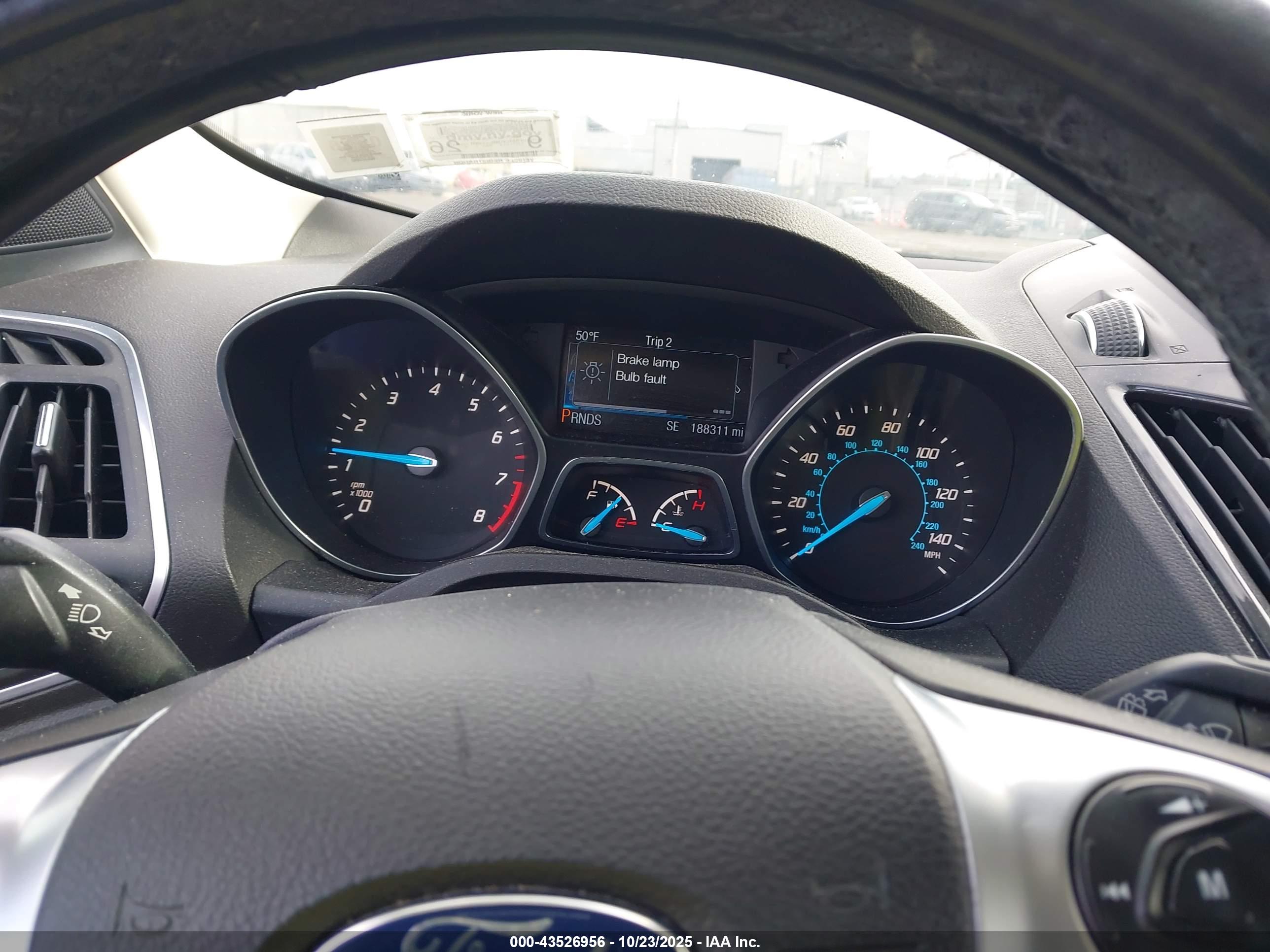 FORD ESCAPE image 7