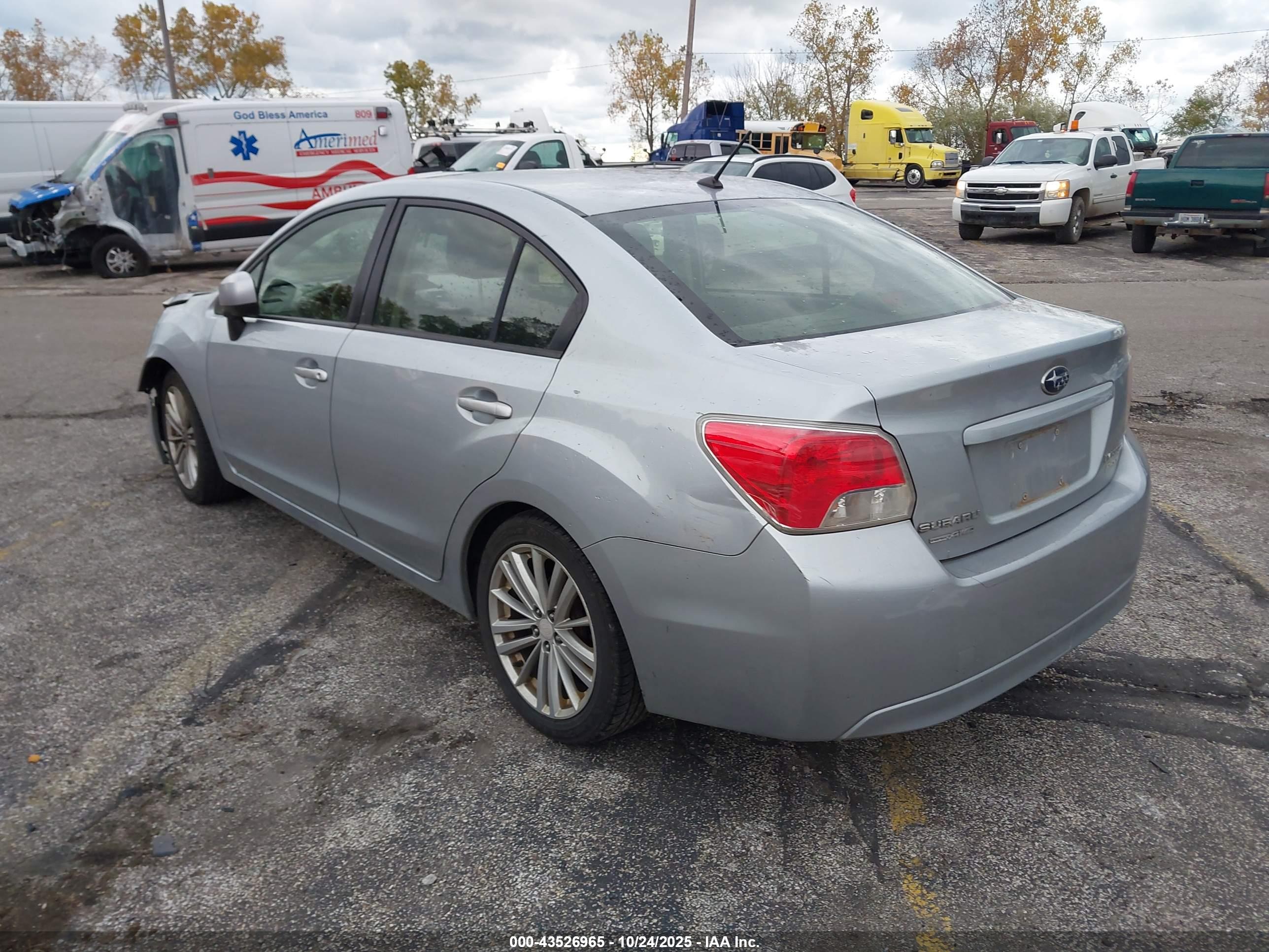 SUBARU IMPREZA image 3