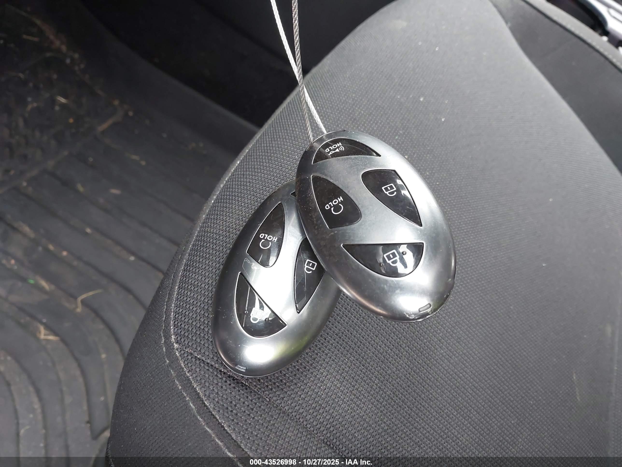 HYUNDAI KONA image 11
