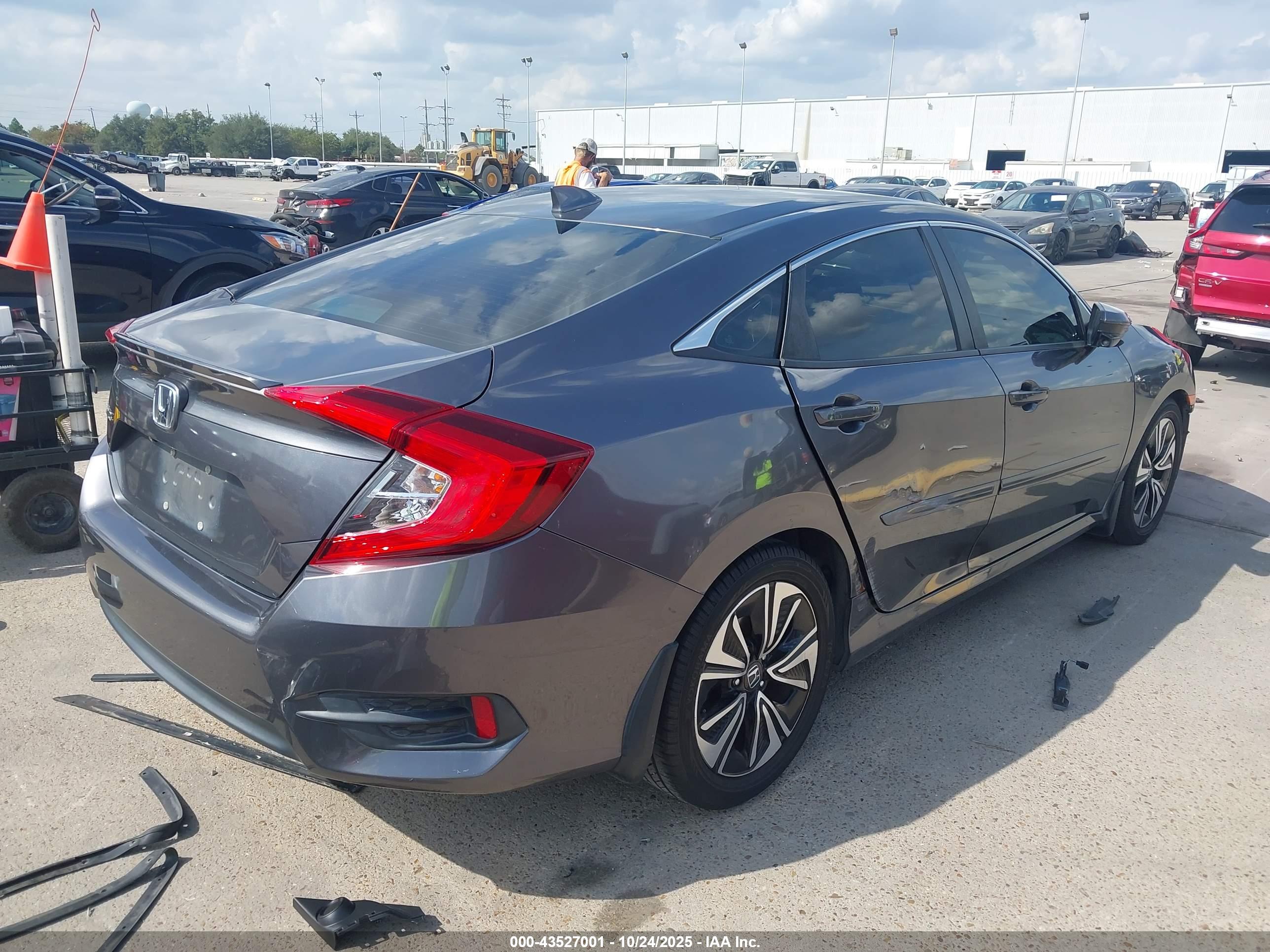 HONDA CIVIC image 4
