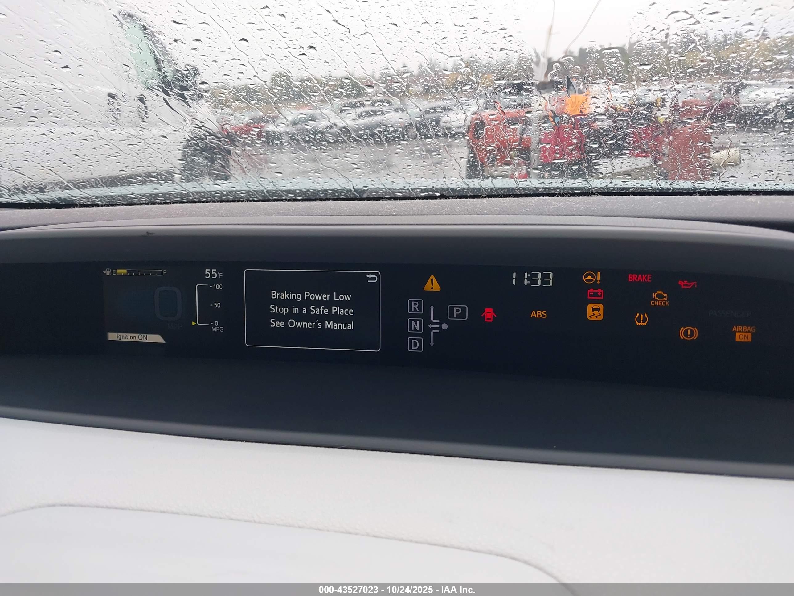 TOYOTA PRIUS image 7