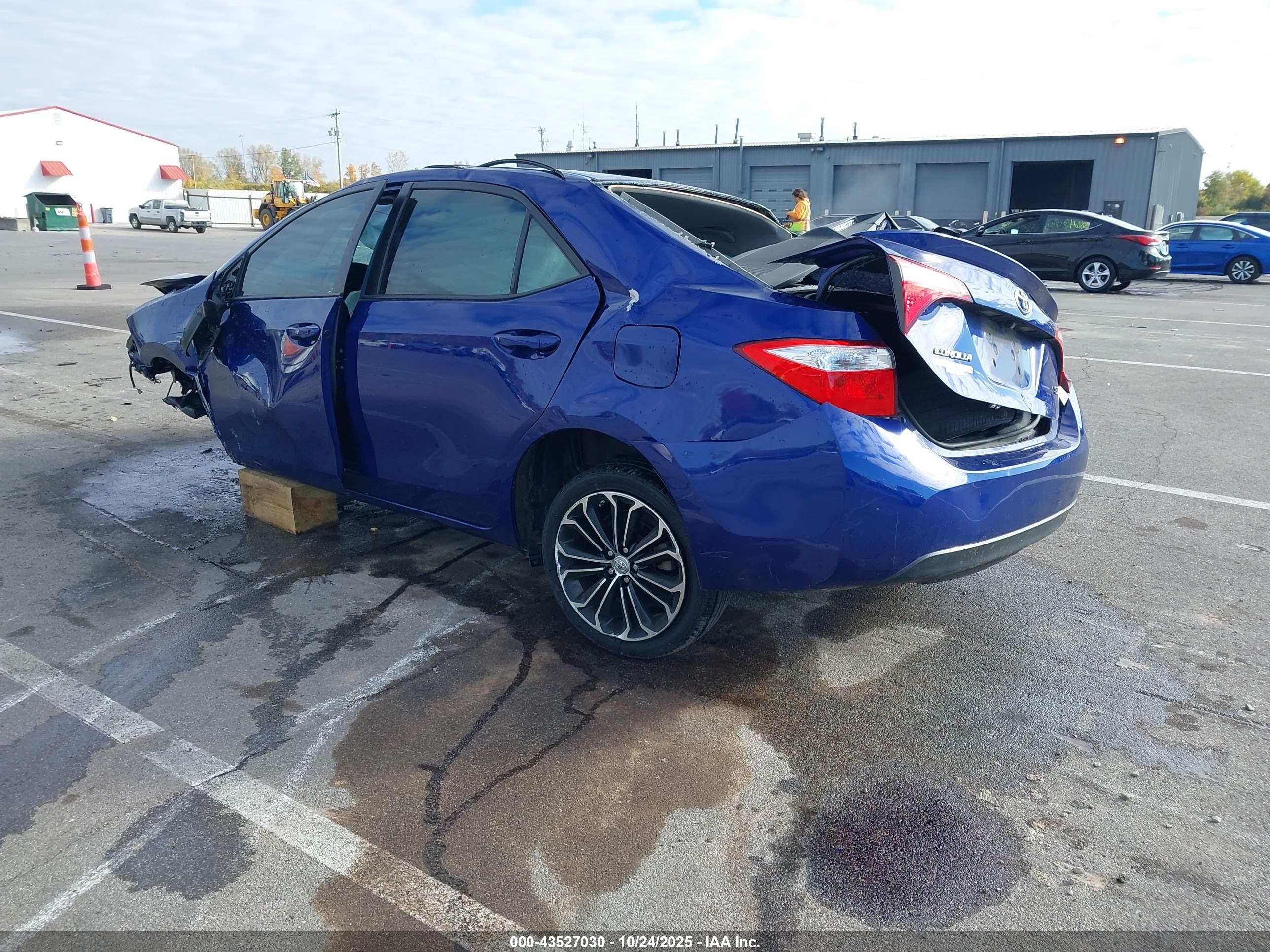 TOYOTA COROLLA image 3