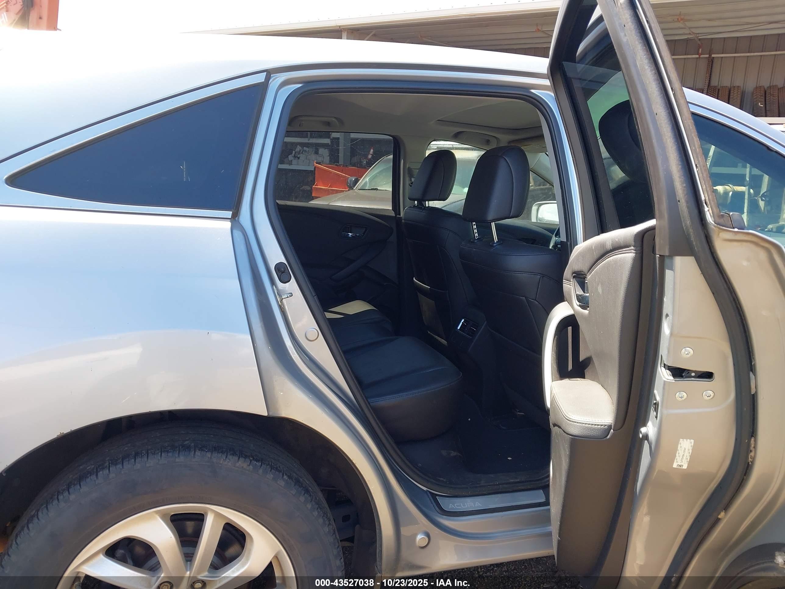 ACURA RDX image 8