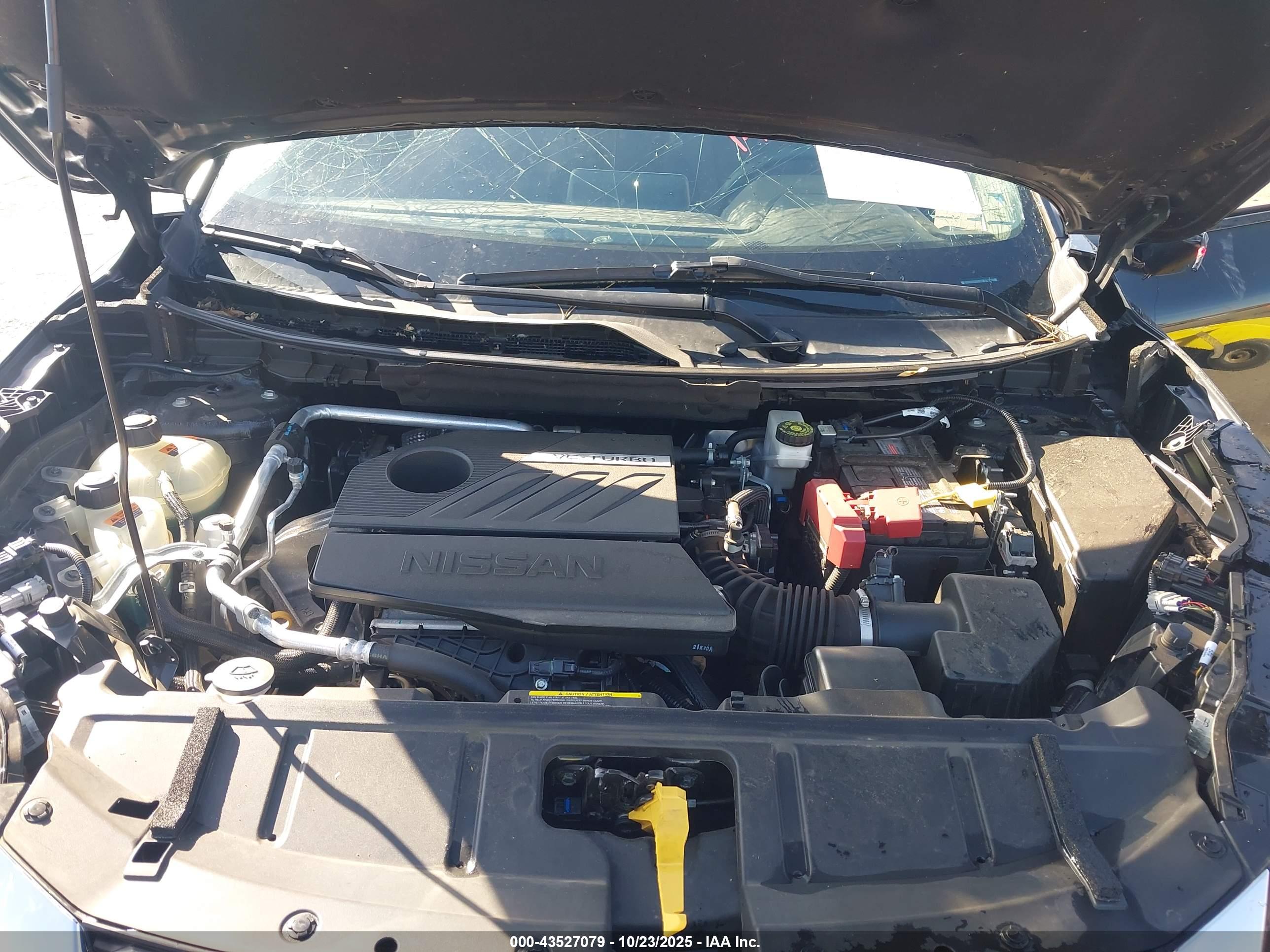 NISSAN ROGUE image 10