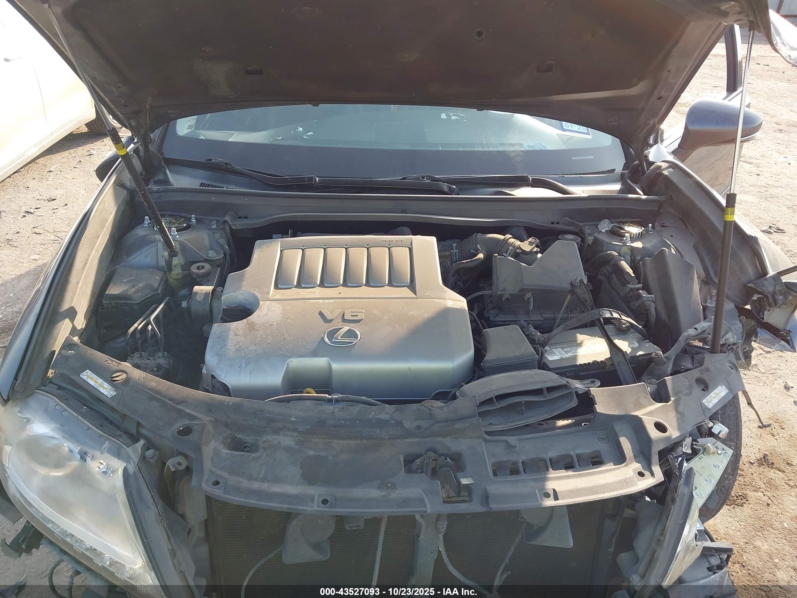 LEXUS ES image 10