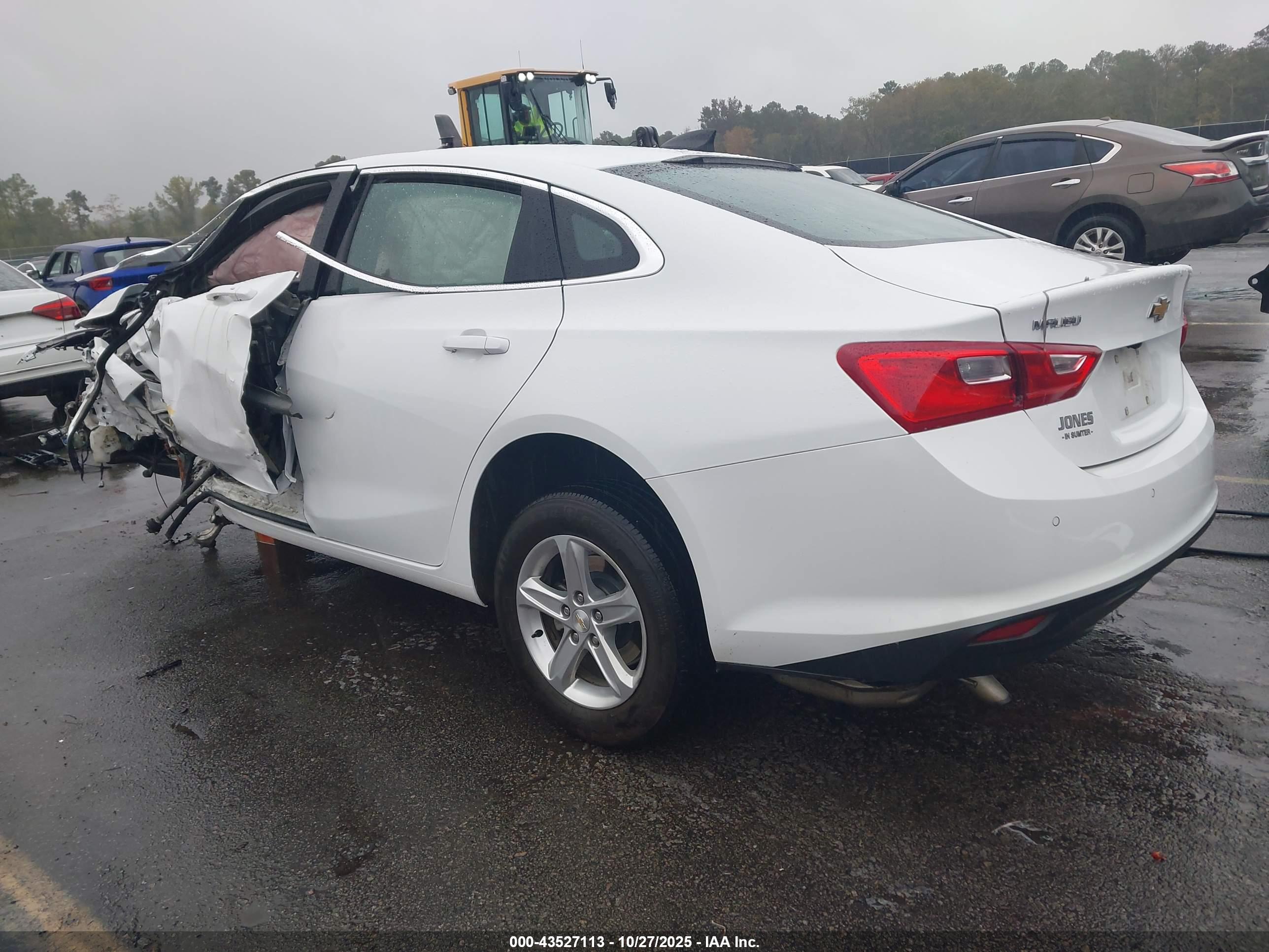 CHEVROLET MALIBU image 3
