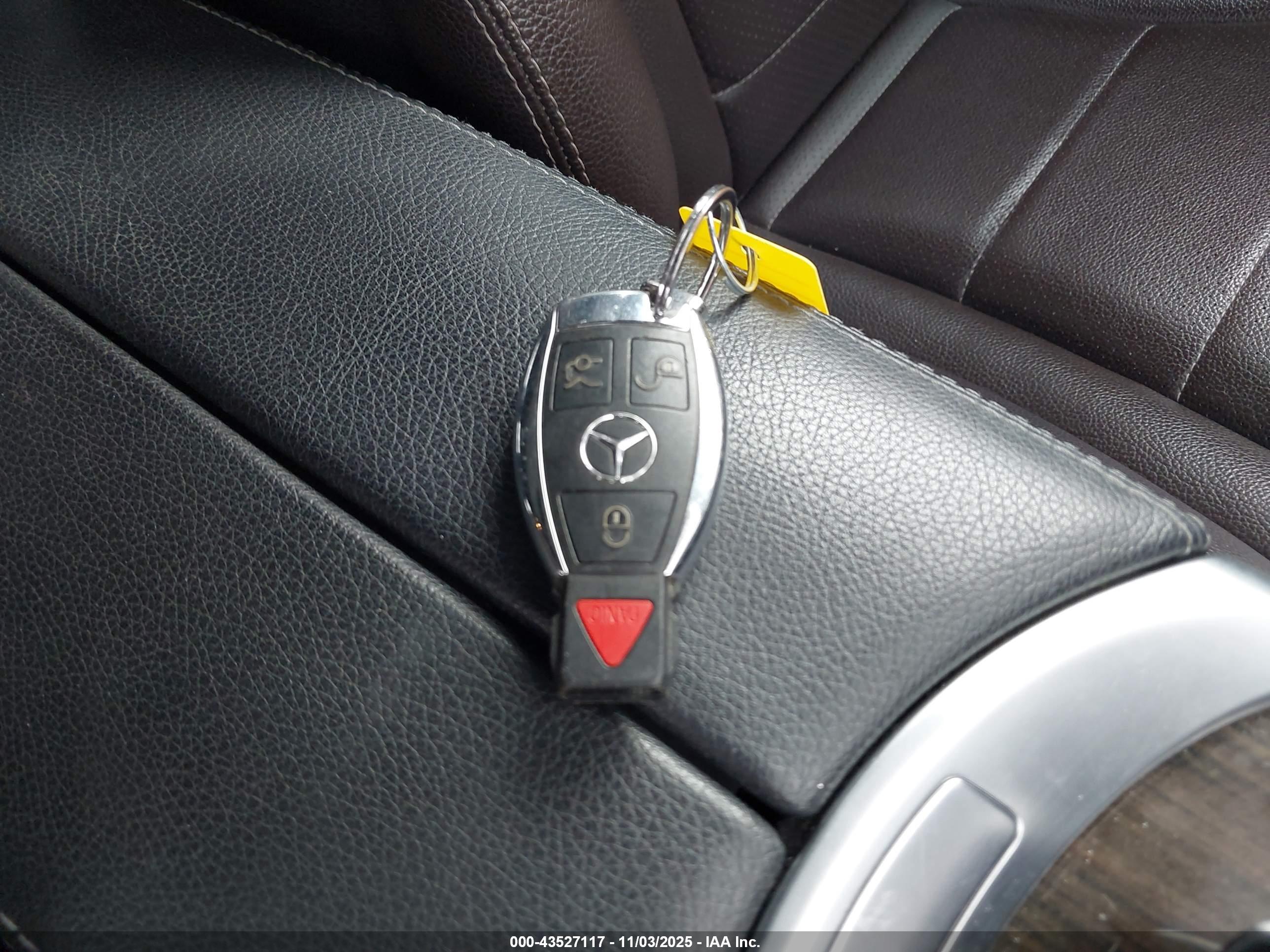 MERCEDES-BENZ GLC image 11