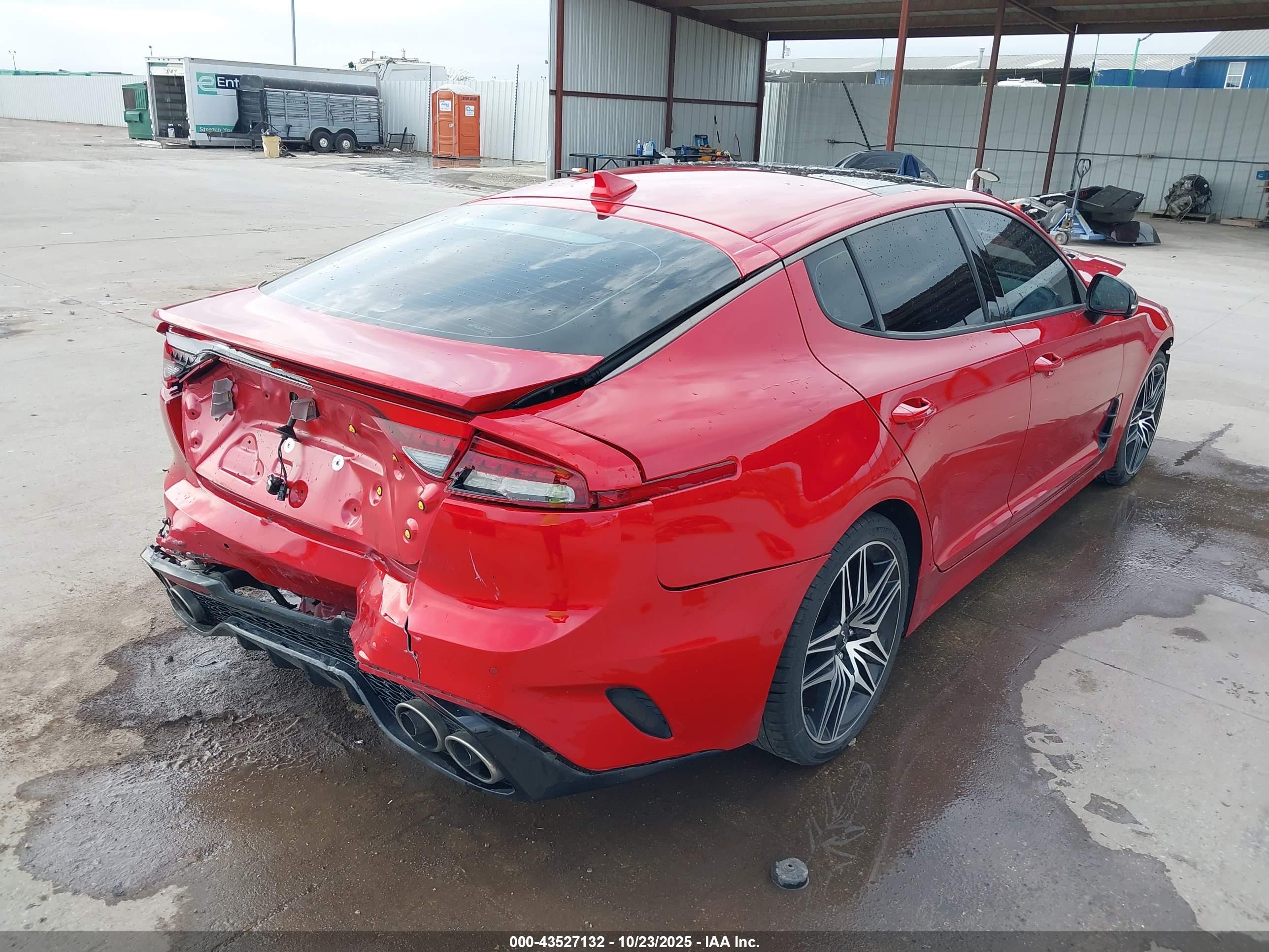 KIA STINGER image 4