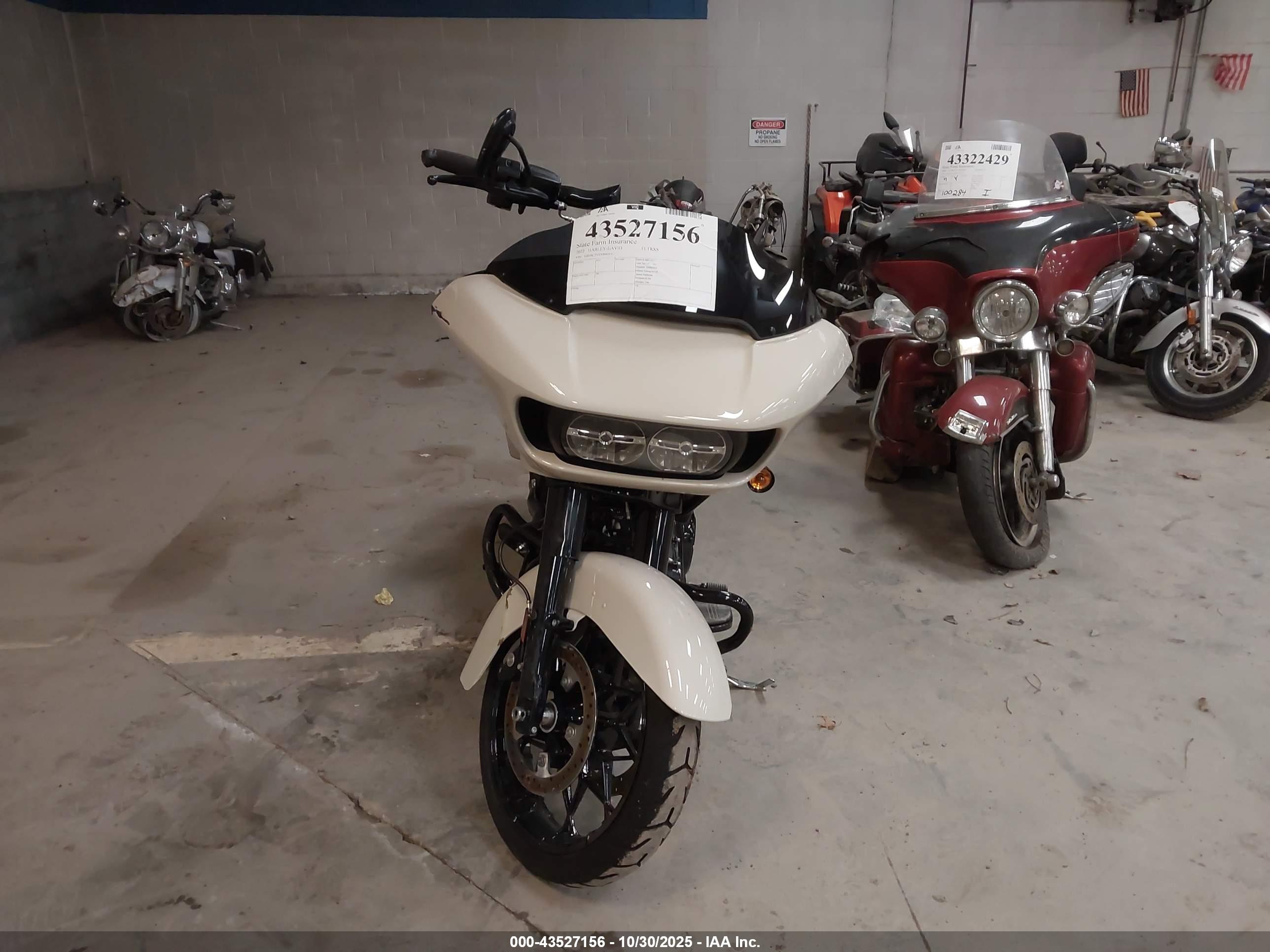 HARLEY-DAVIDSON FLTRXS image 5