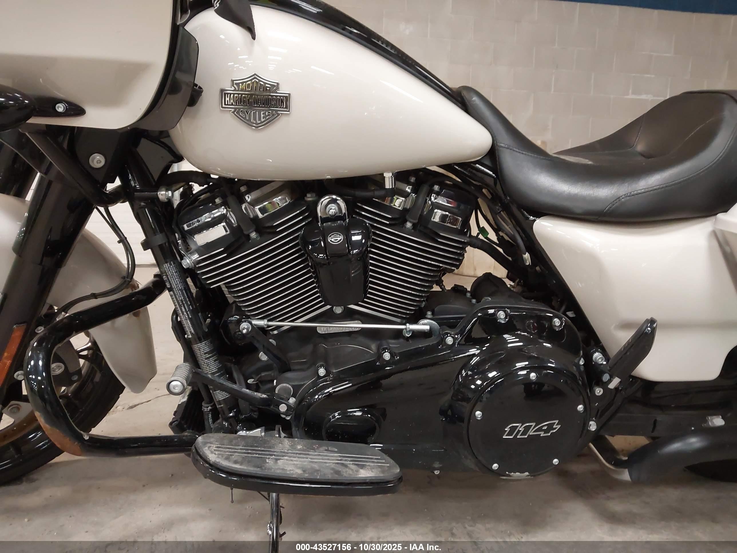 HARLEY-DAVIDSON FLTRXS image 9