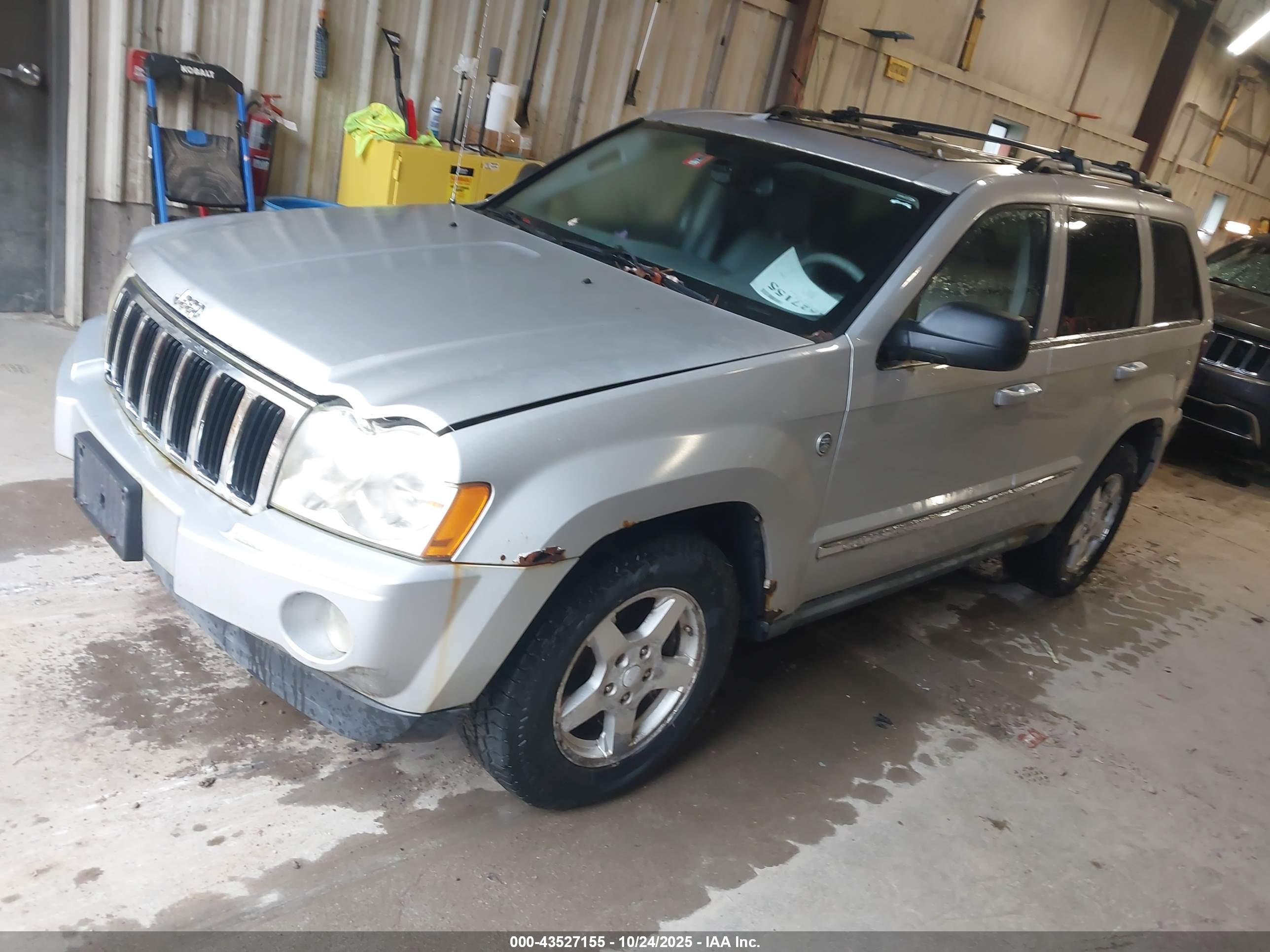 JEEP GRAND image 2