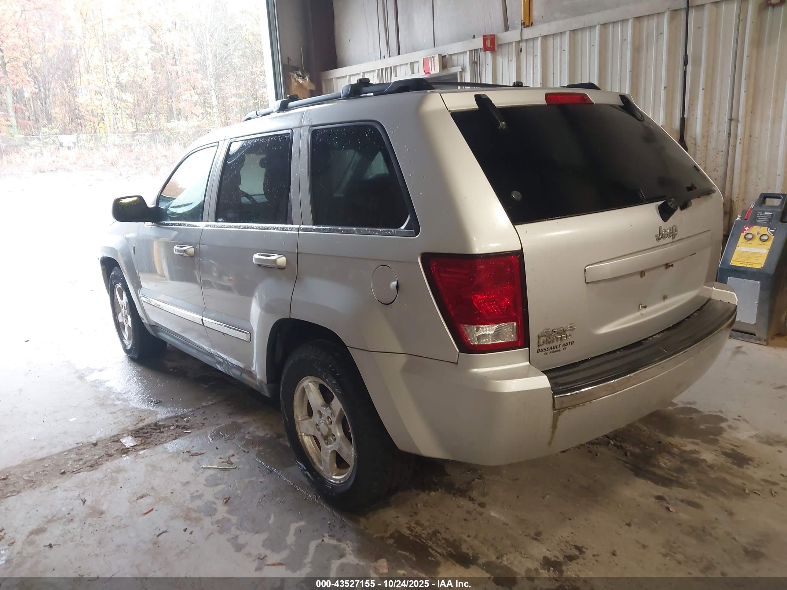 JEEP GRAND image 3