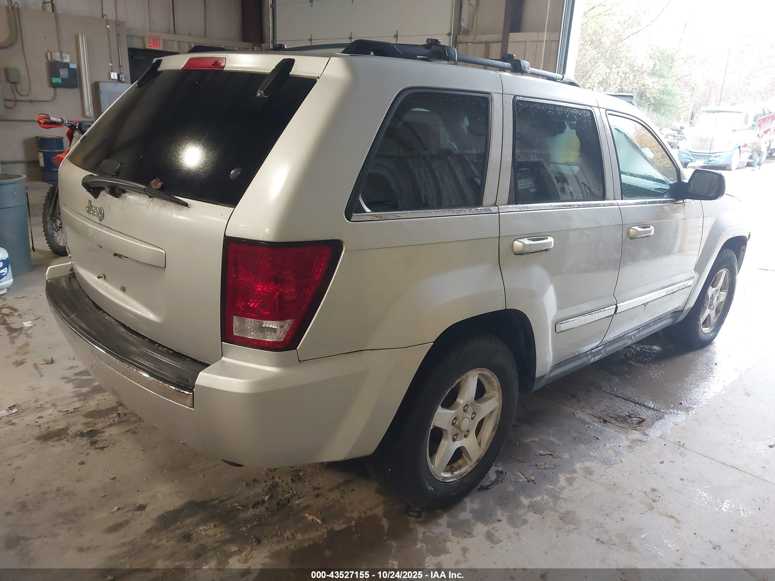 JEEP GRAND image 4
