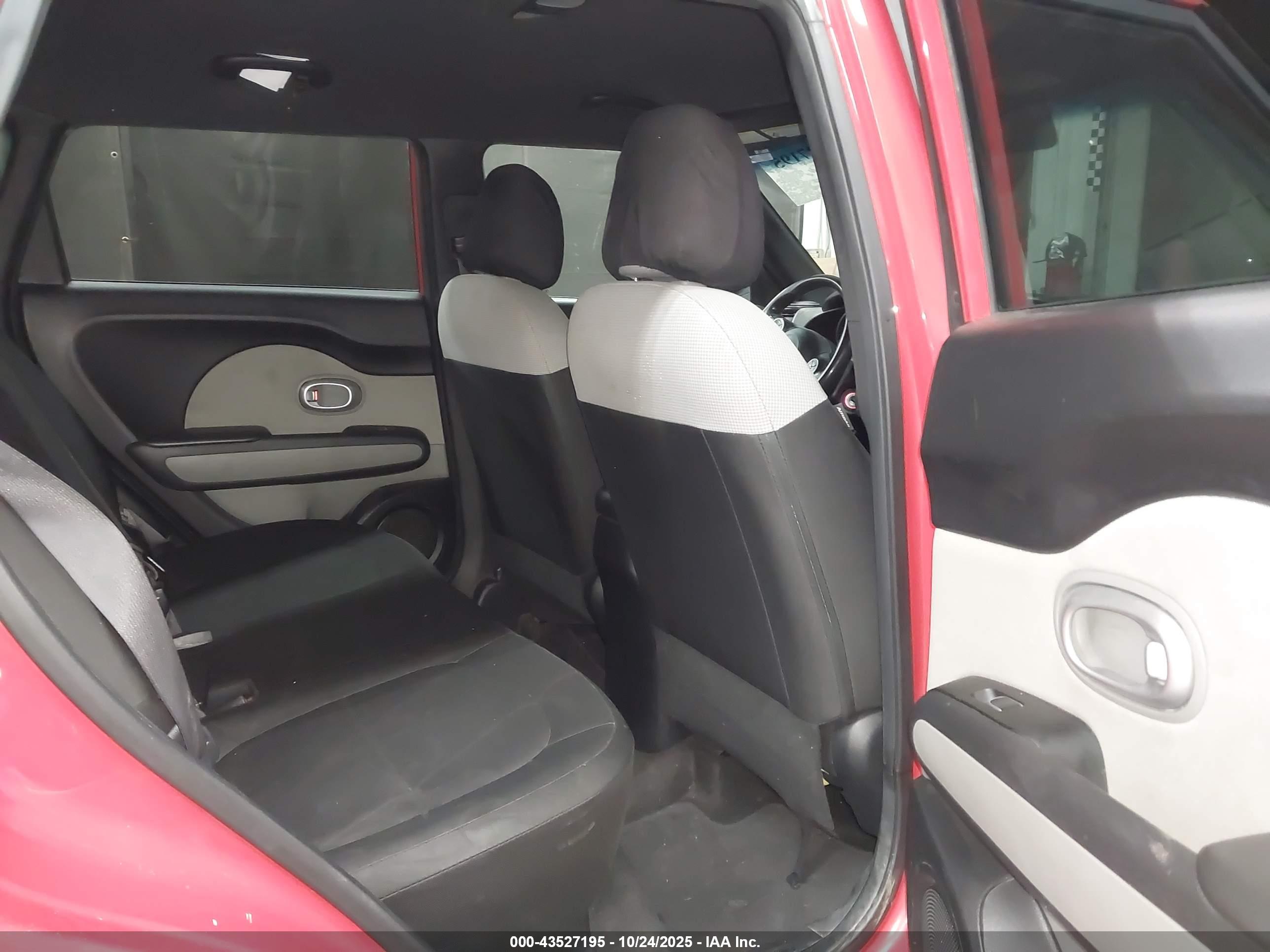 KIA SOUL image 8