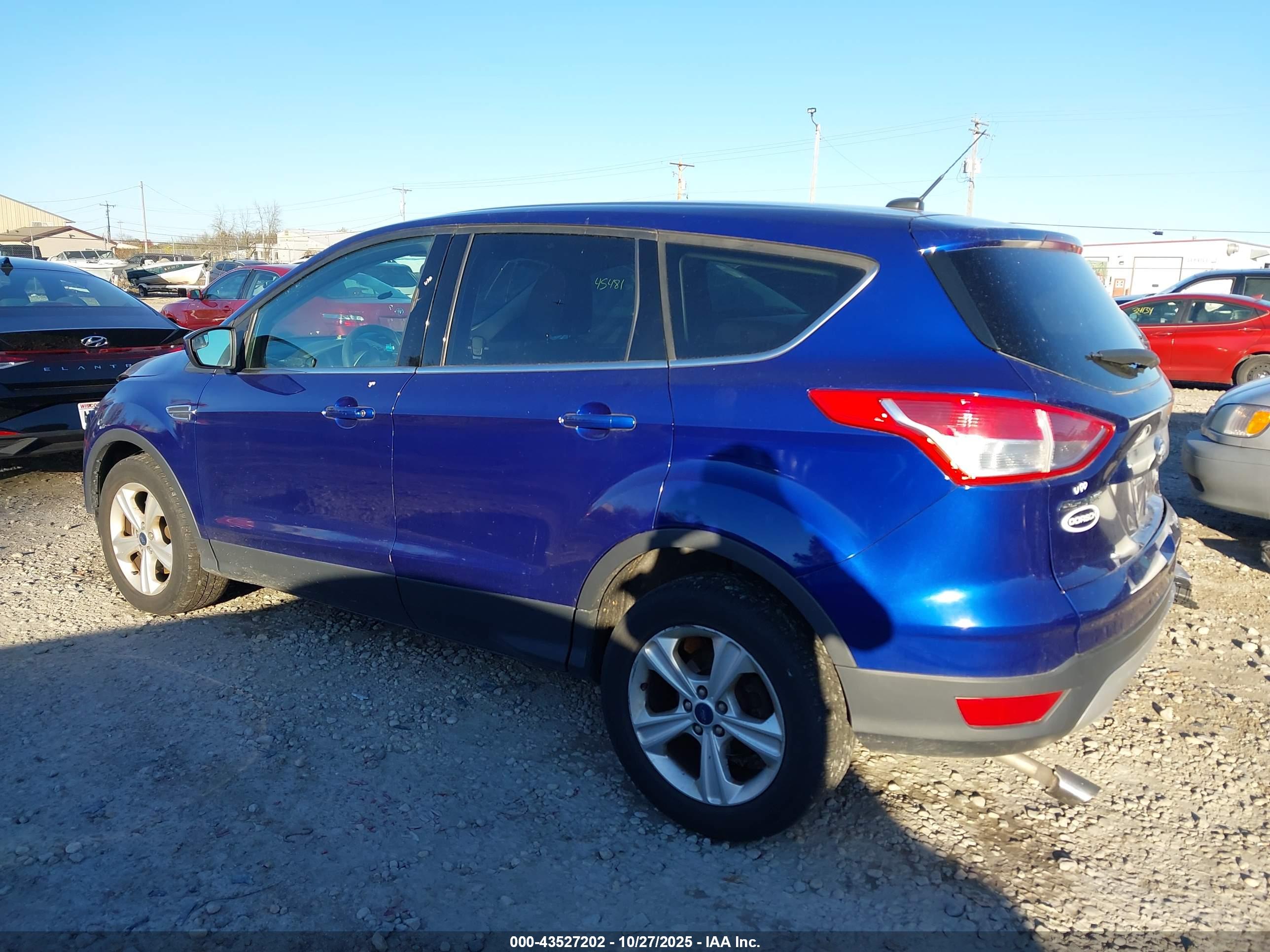 FORD ESCAPE image 3