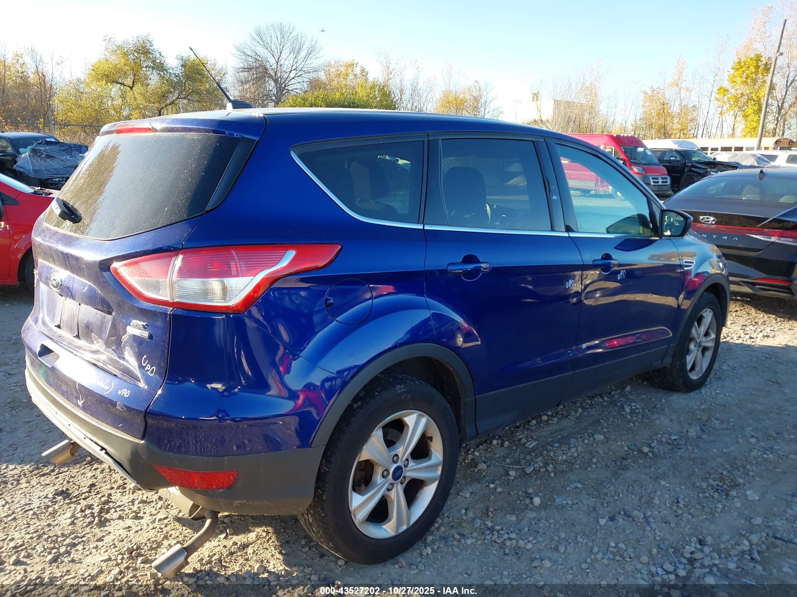 FORD ESCAPE image 4