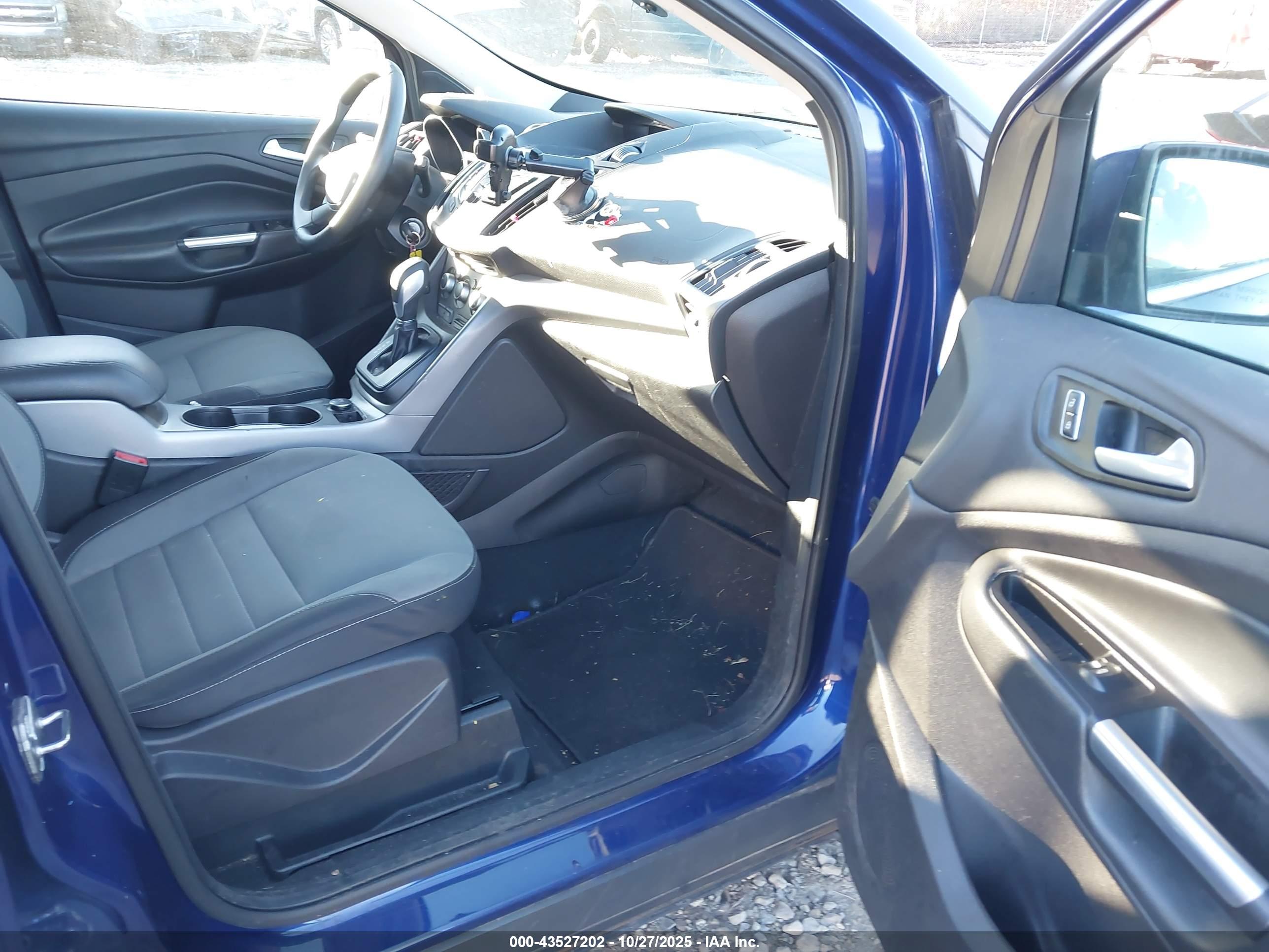 FORD ESCAPE image 5