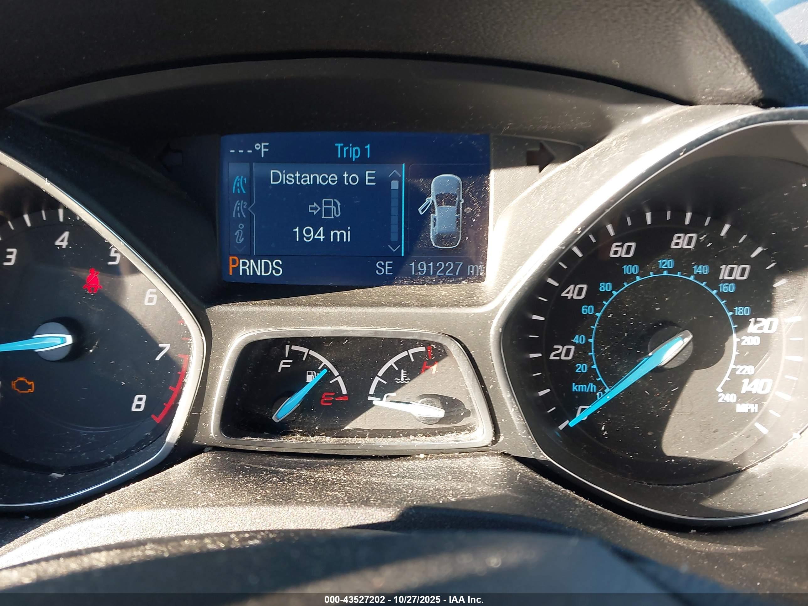 FORD ESCAPE image 7