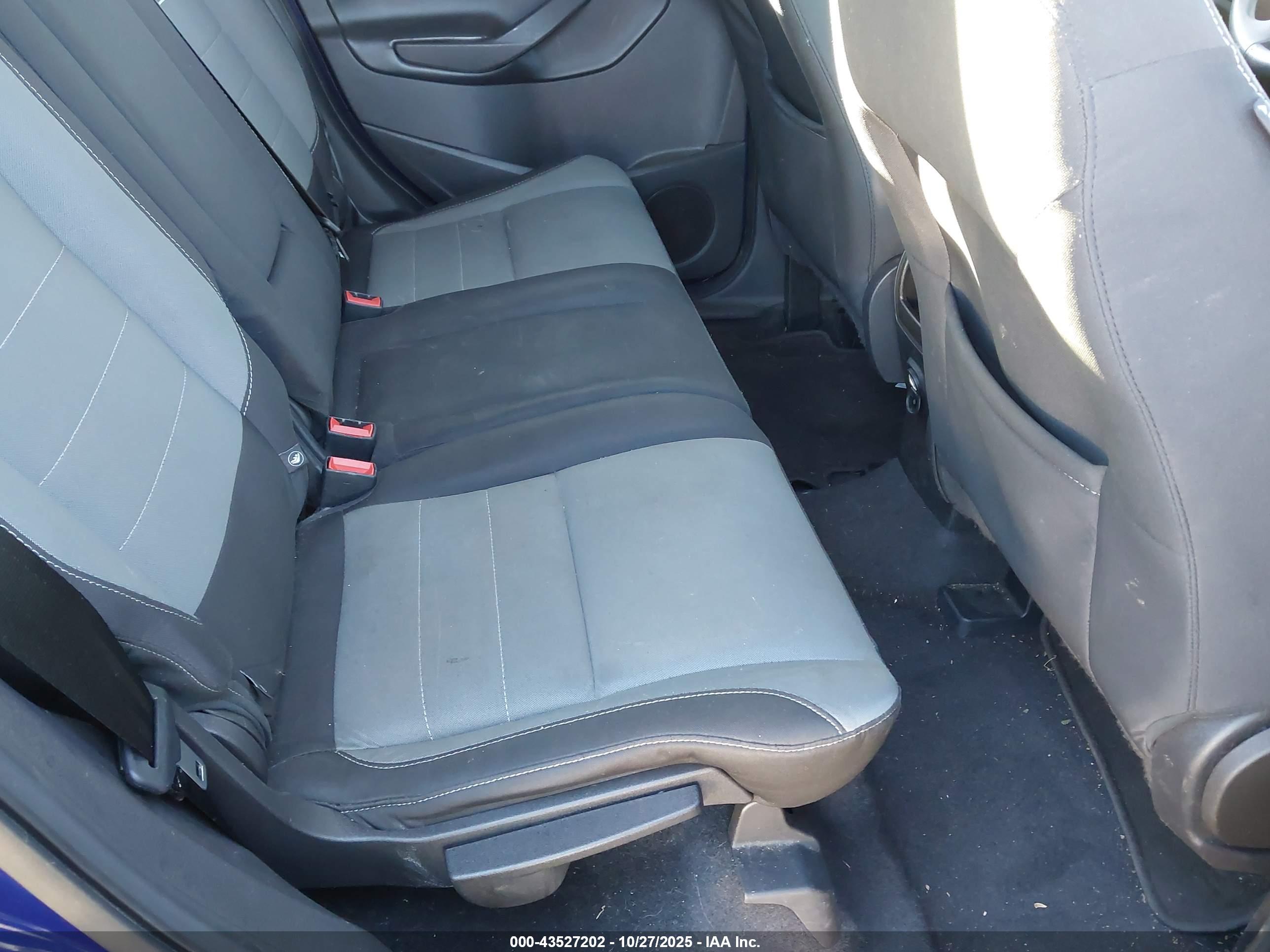 FORD ESCAPE image 8