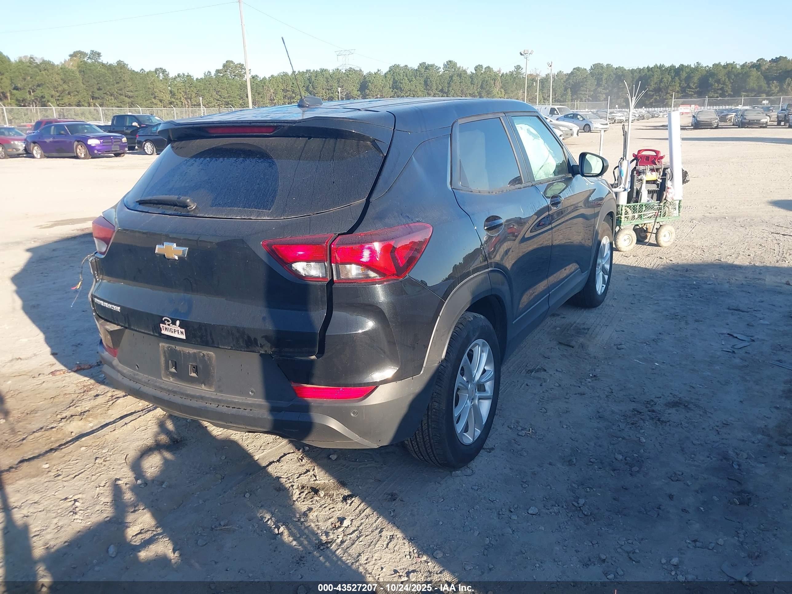 CHEVROLET TRAILBLAZER image 4