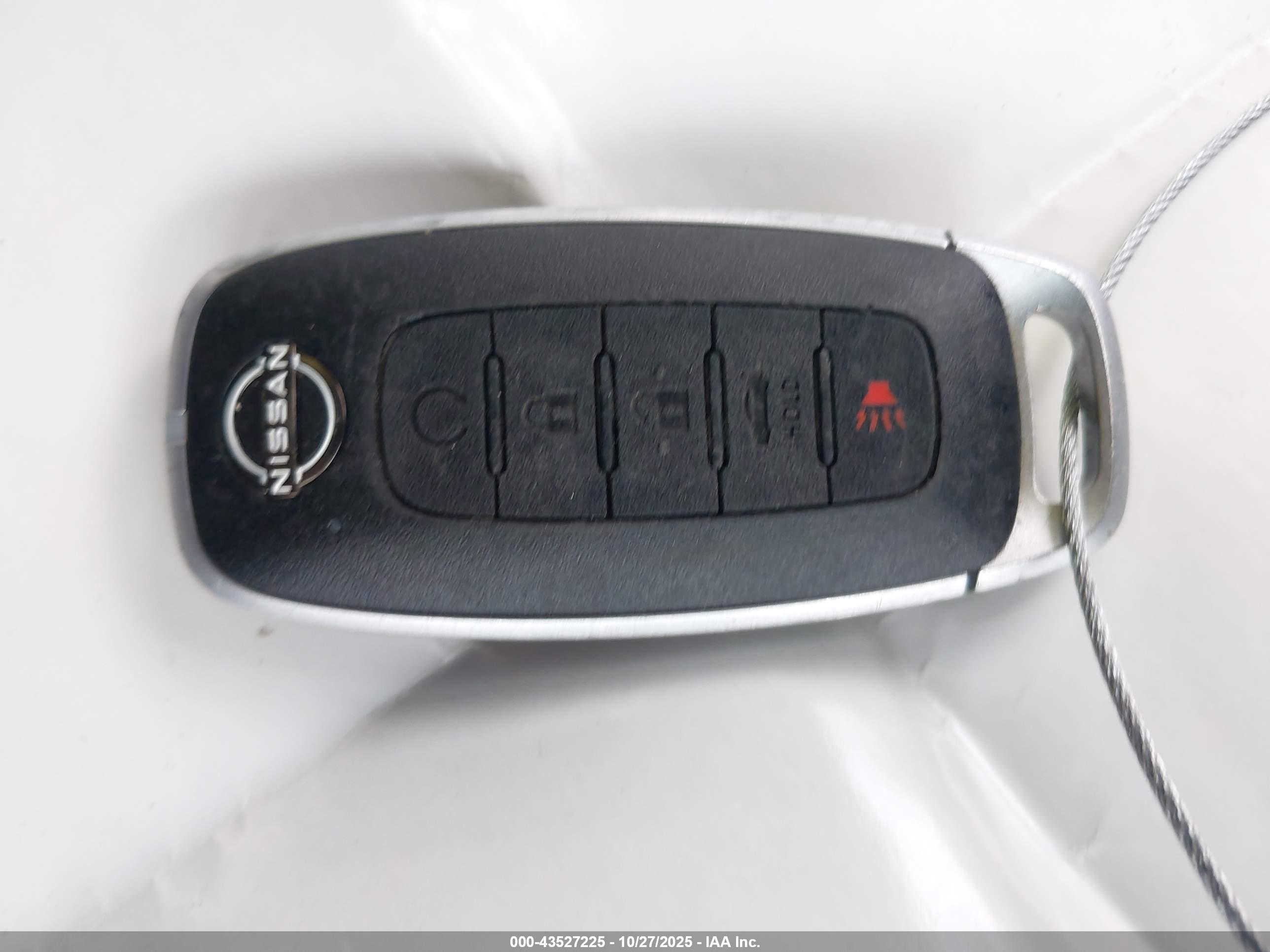NISSAN SENTRA image 11