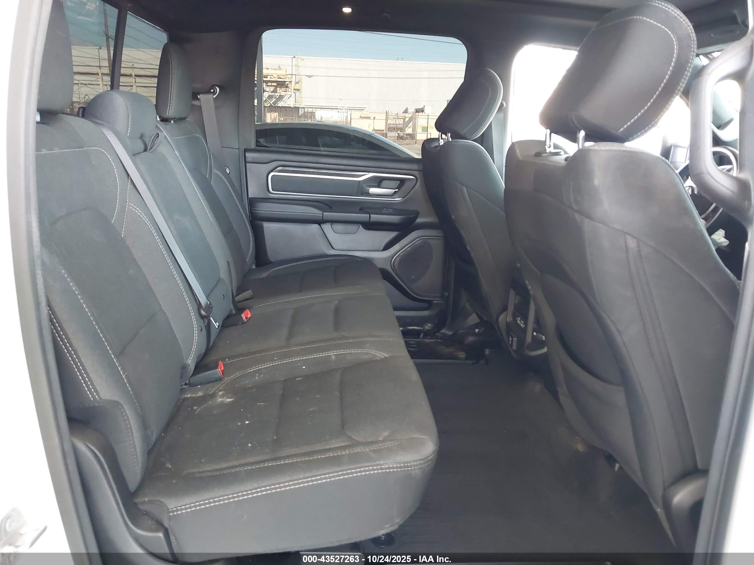 RAM 1500 image 8