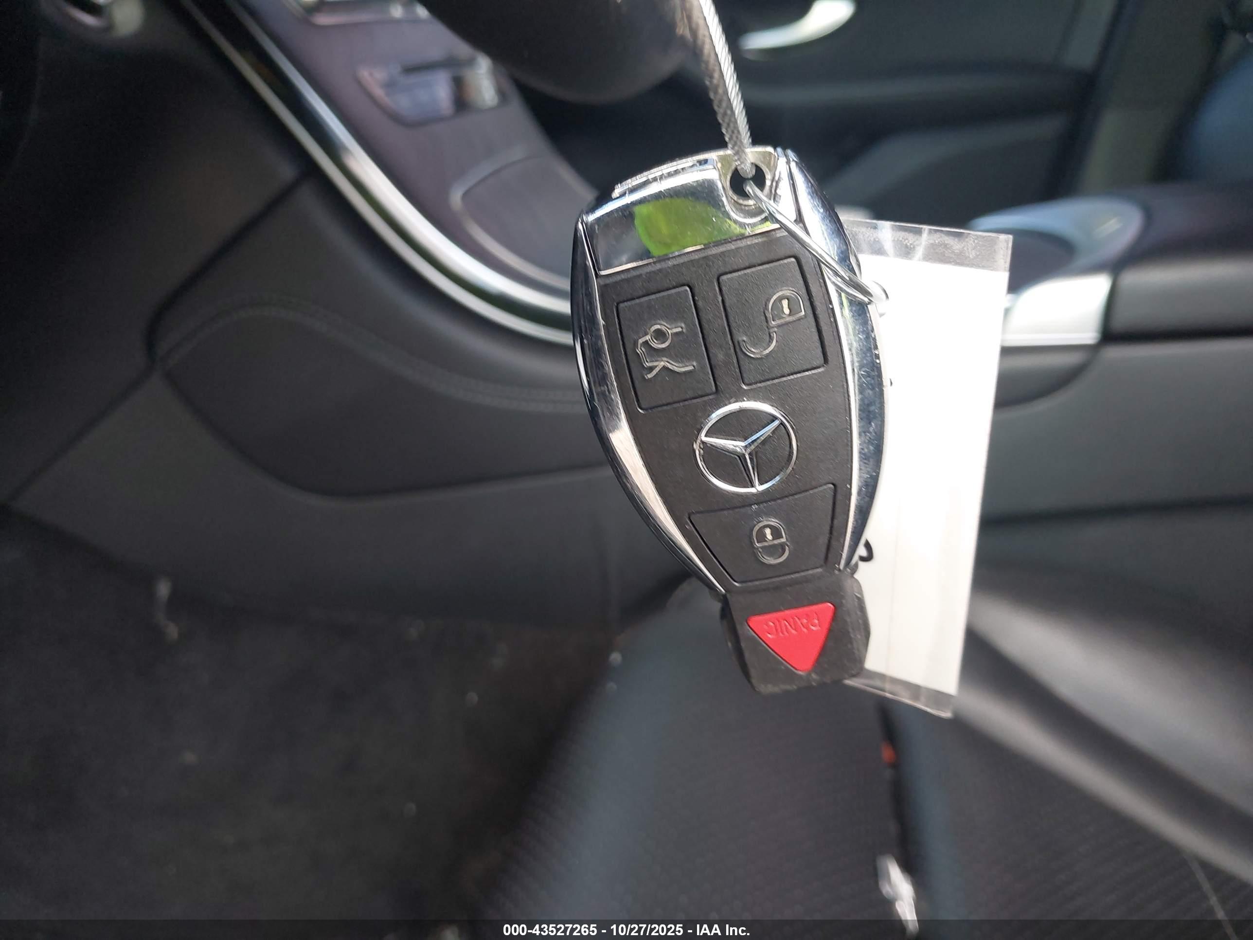 MERCEDES-BENZ GLC image 11