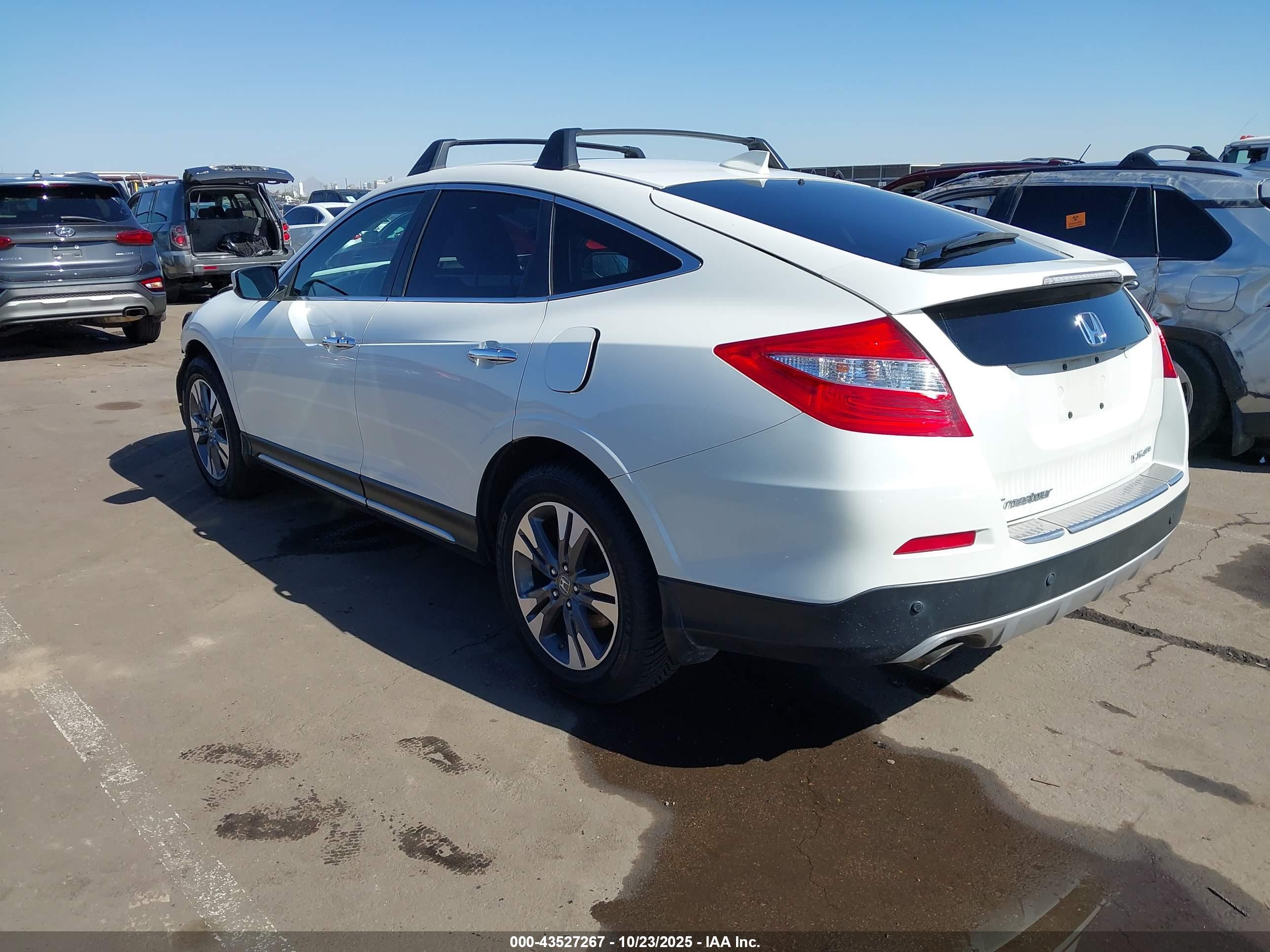 HONDA CROSSTOUR image 3